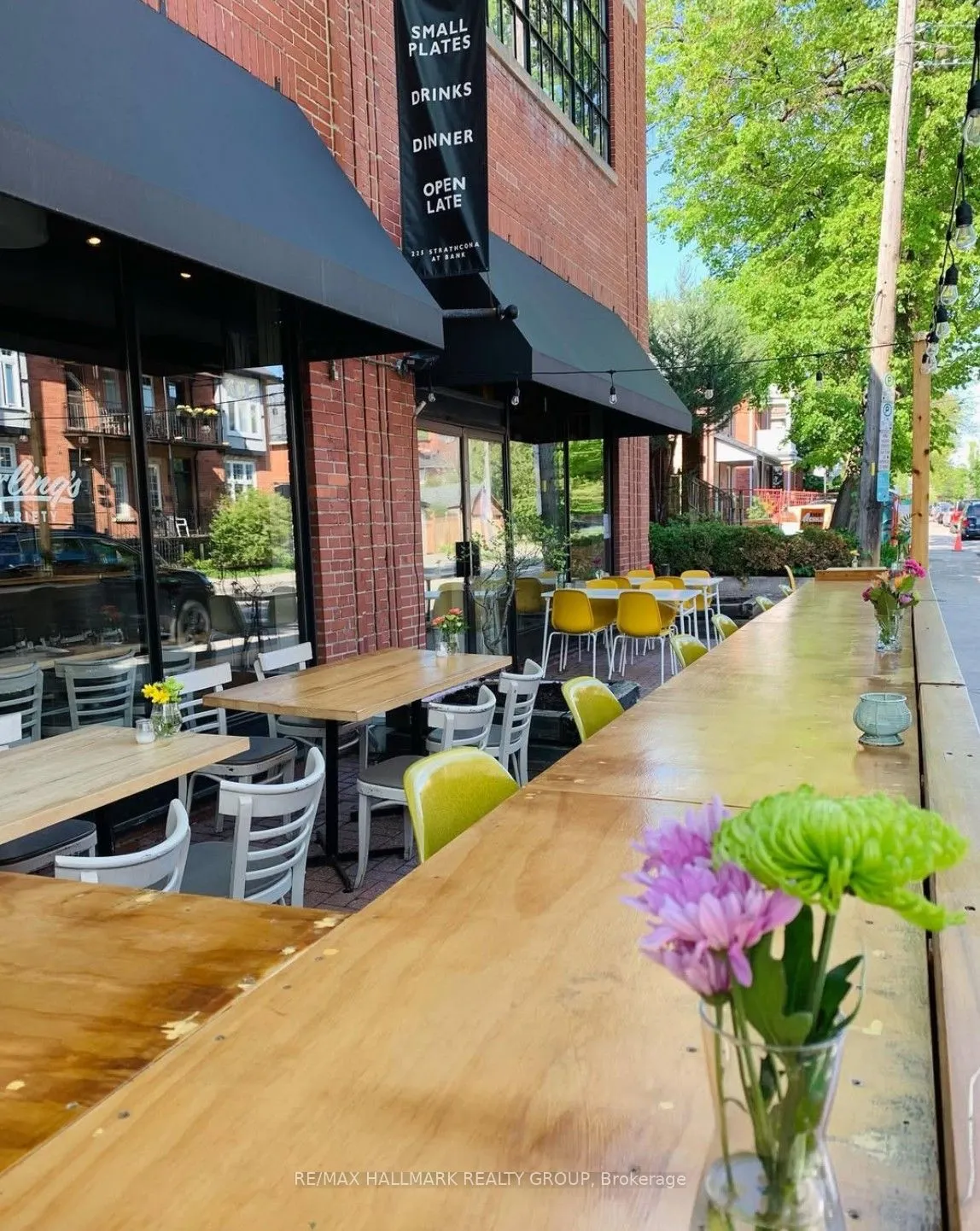 225 Strathcona Avenue