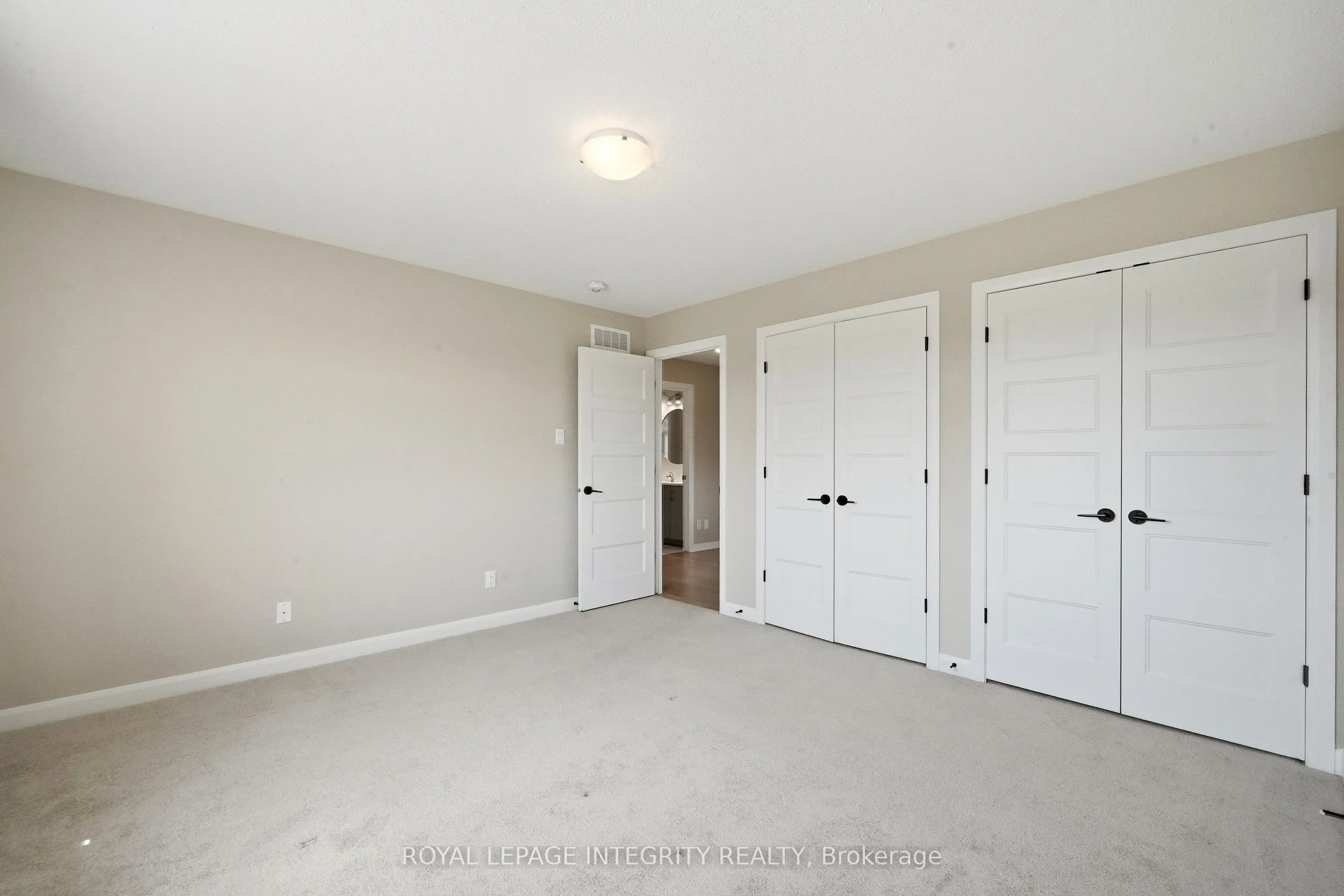 1220 Diamond Street