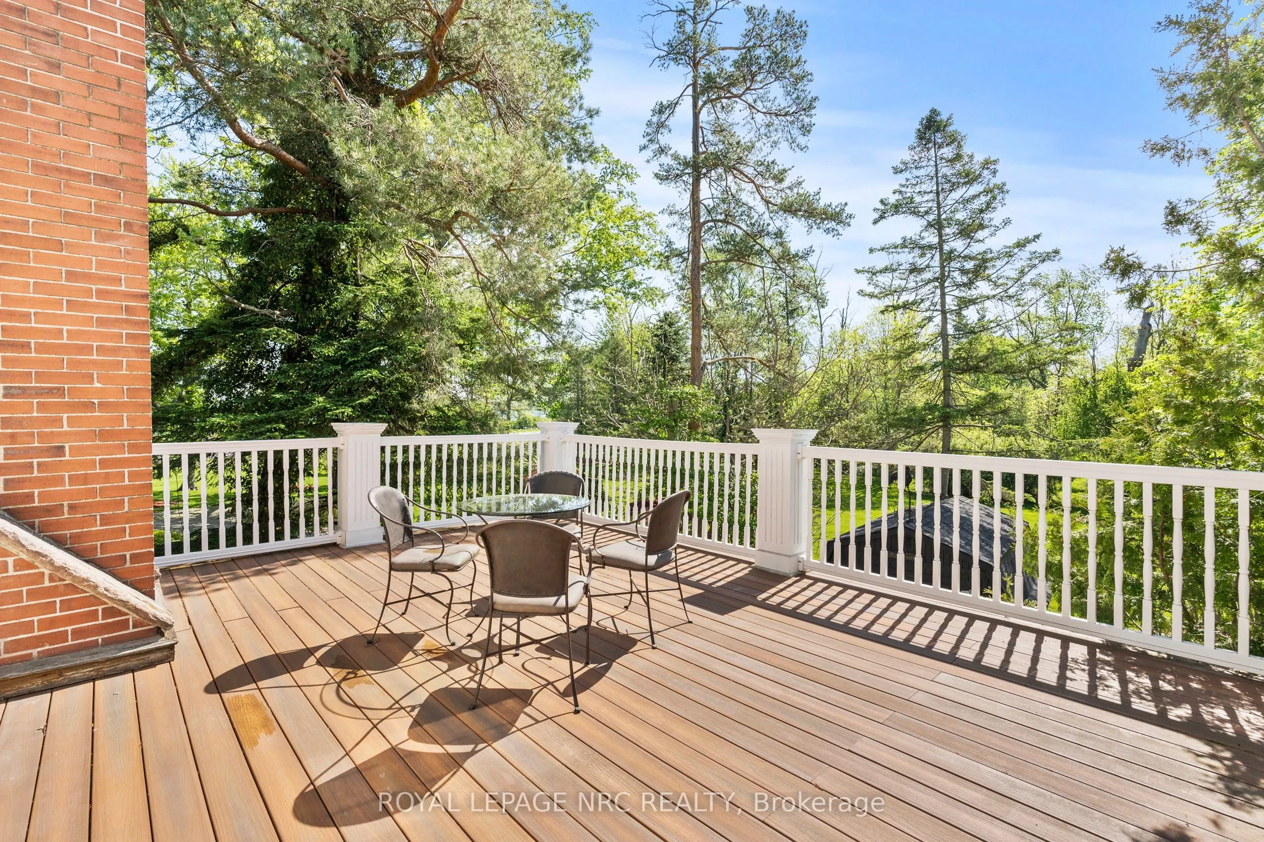 3689 Niagara Boulevard