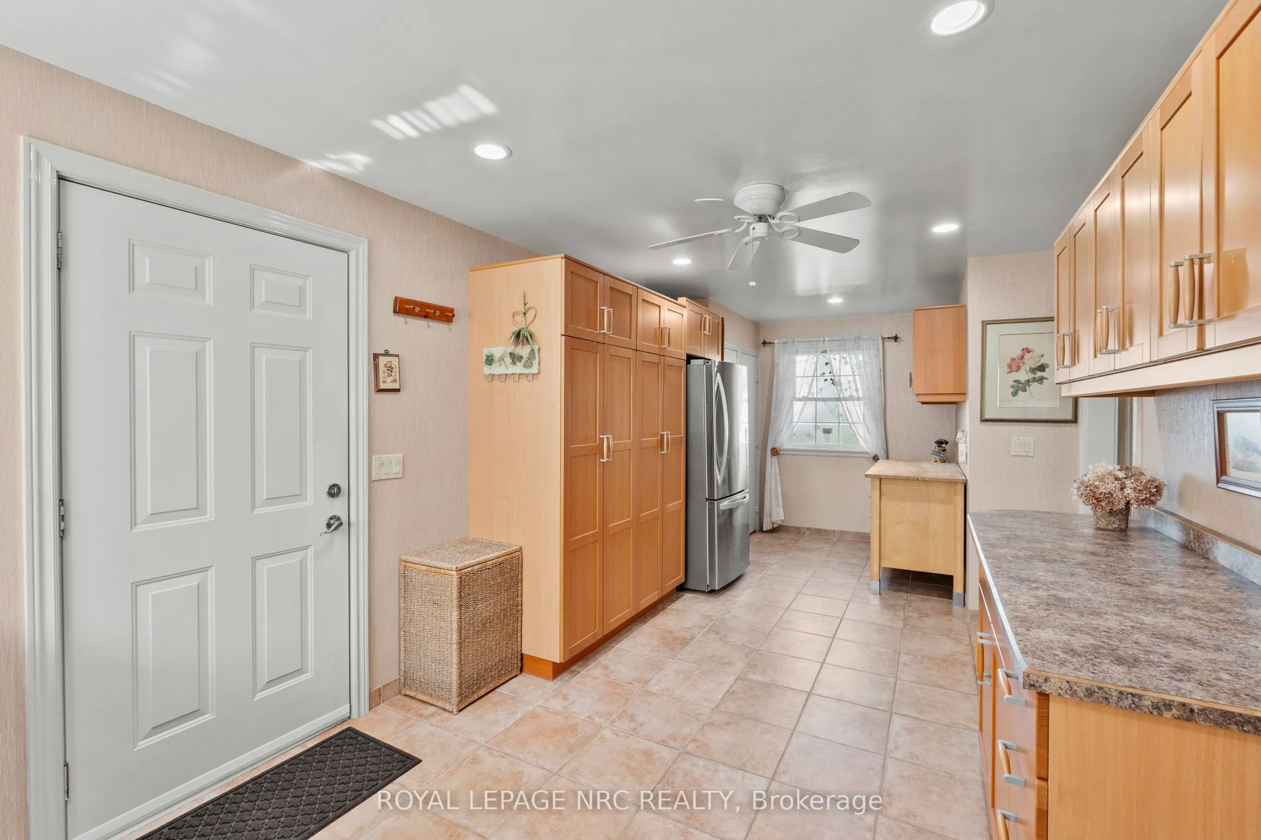 3689 Niagara Boulevard