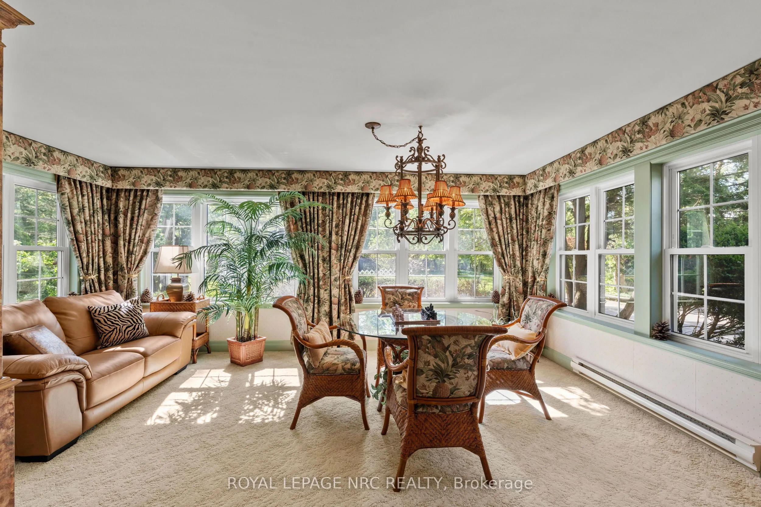 3689 Niagara Boulevard