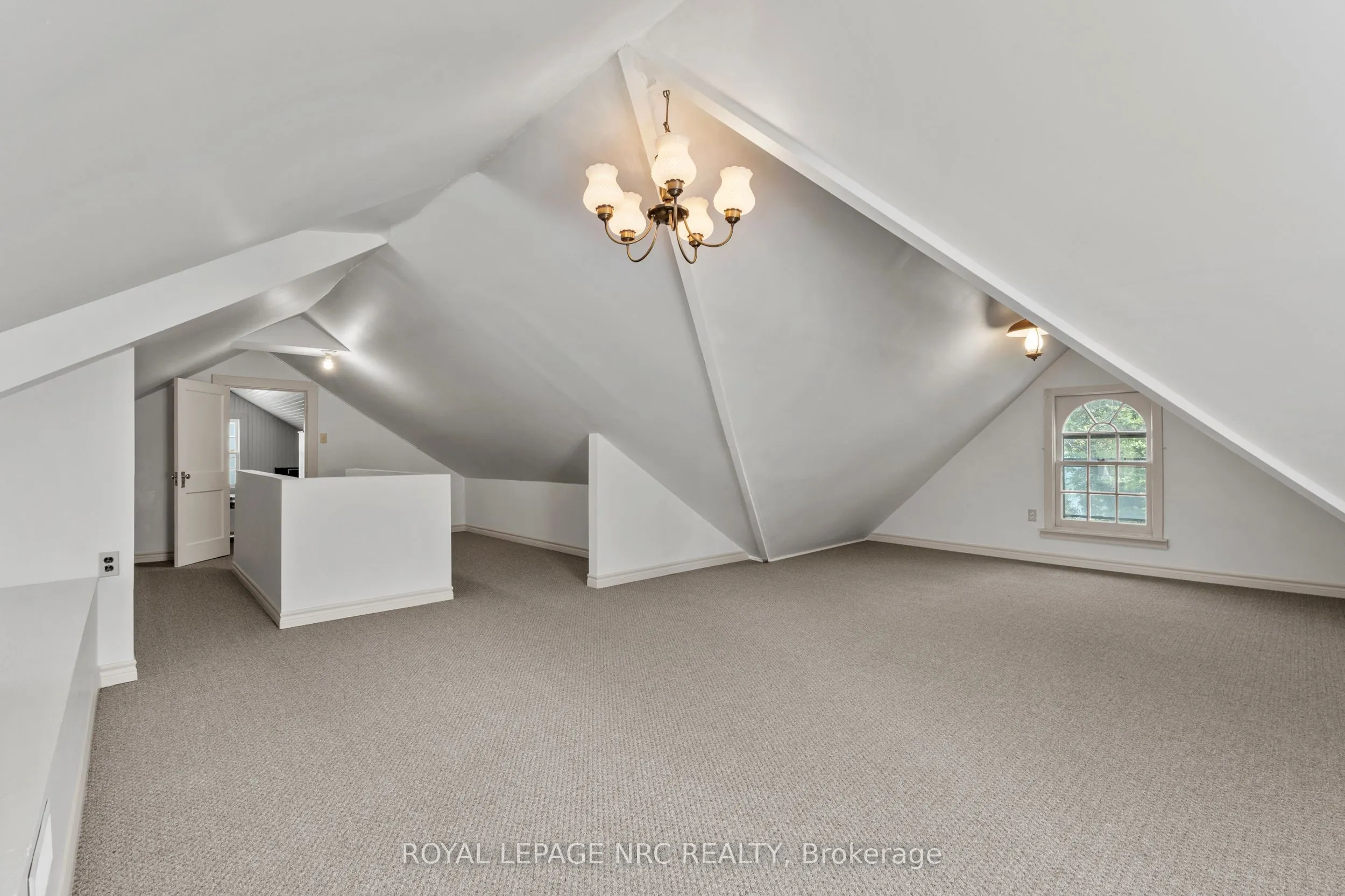 3689 Niagara Boulevard