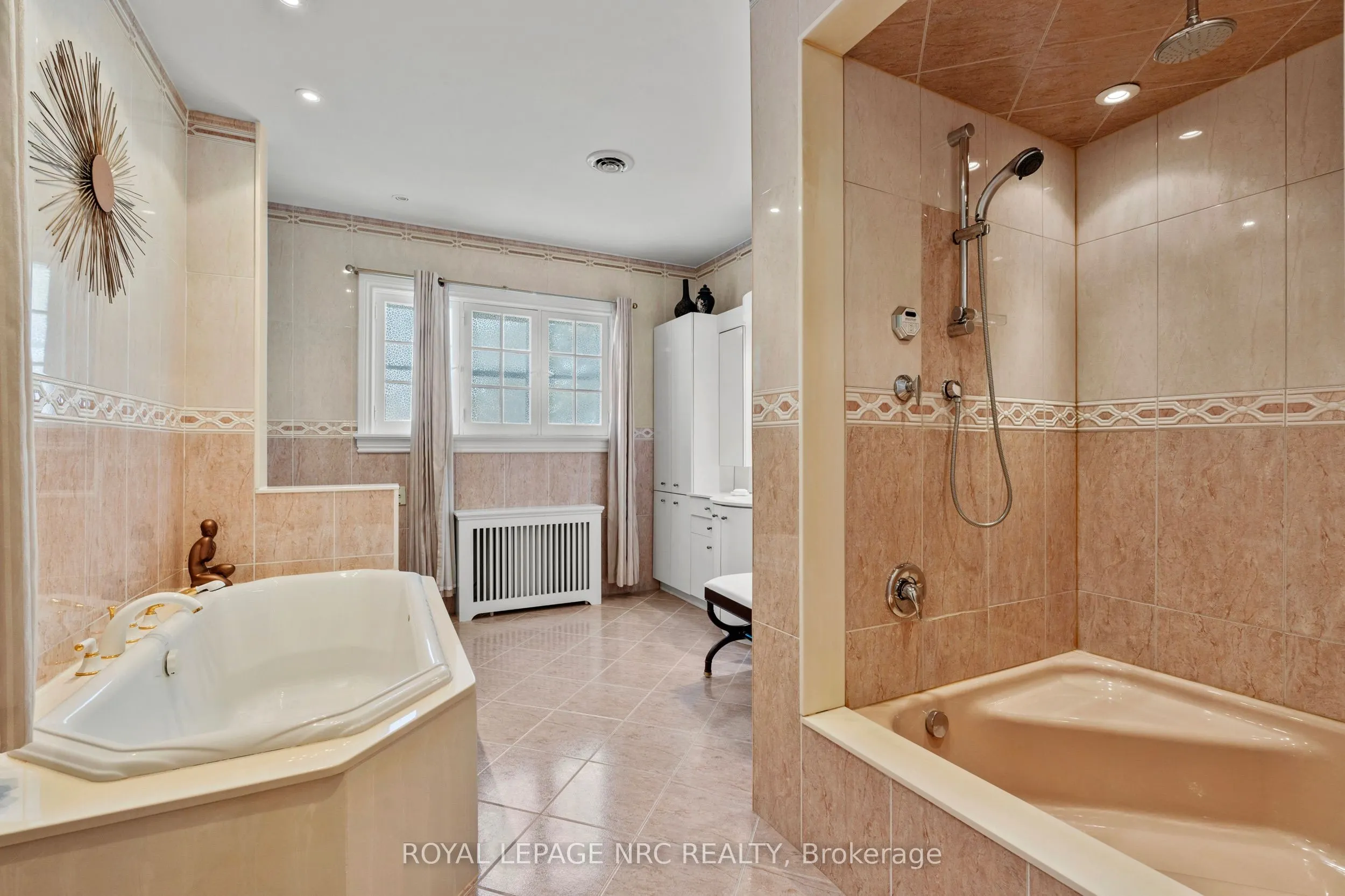 3689 Niagara Boulevard