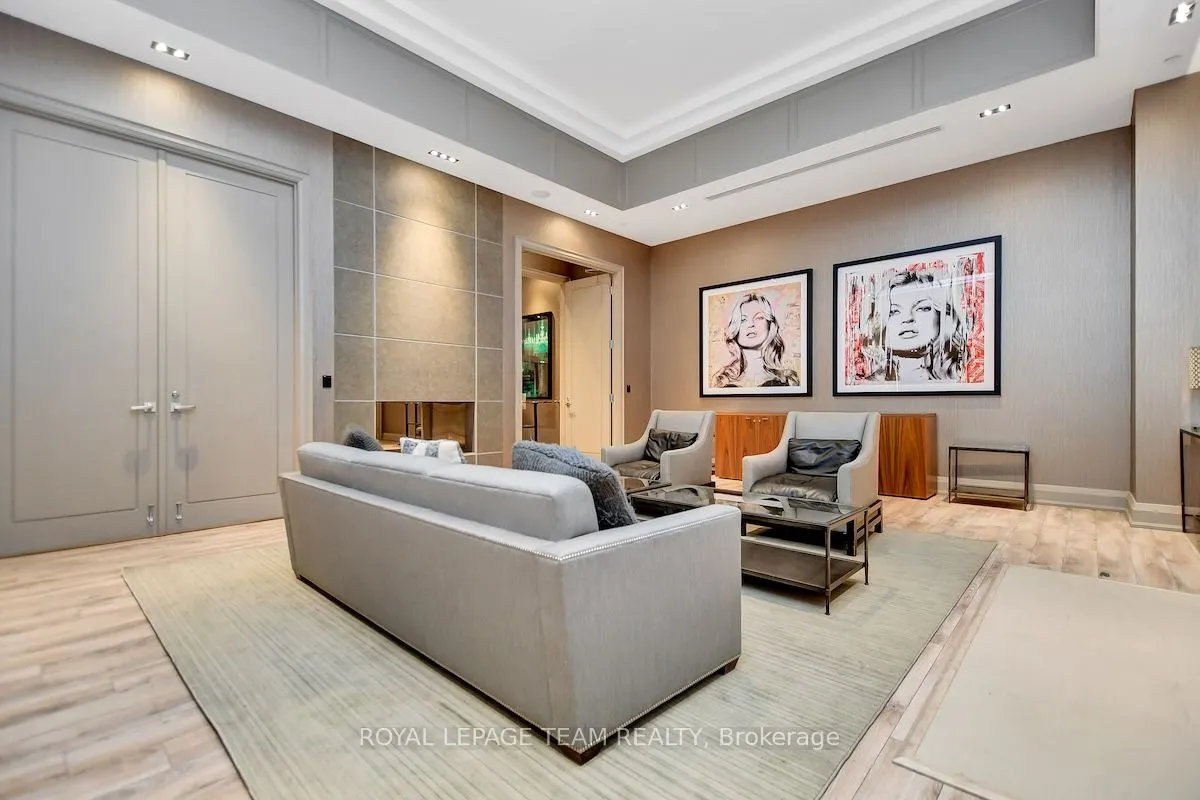 111 Champagne Avenue S #1405