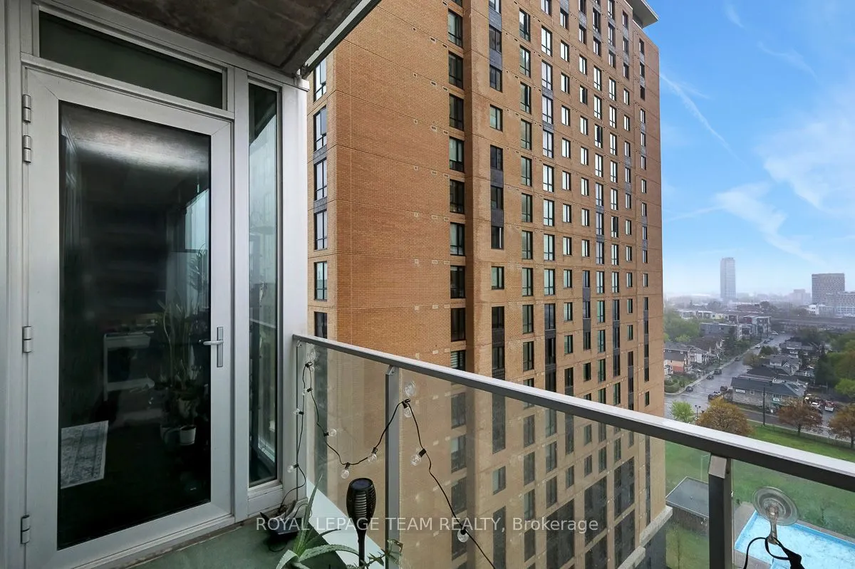 111 Champagne Avenue S #1405