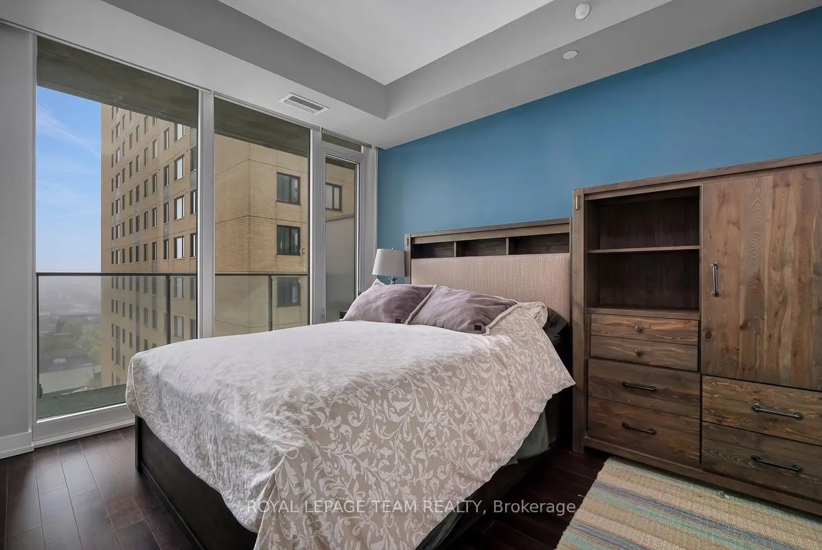 111 Champagne Avenue S #1405