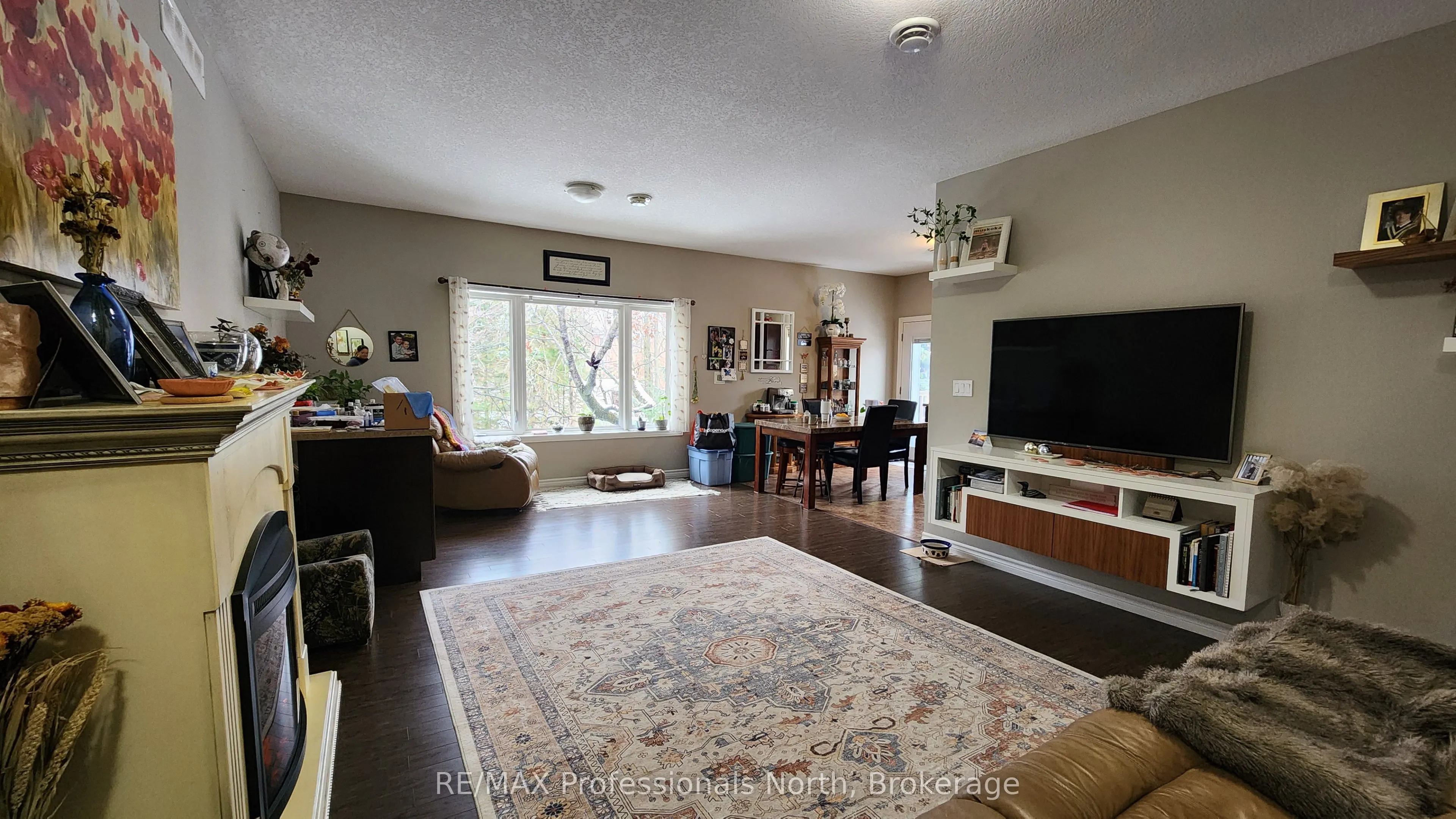 5 Greaves Avenue