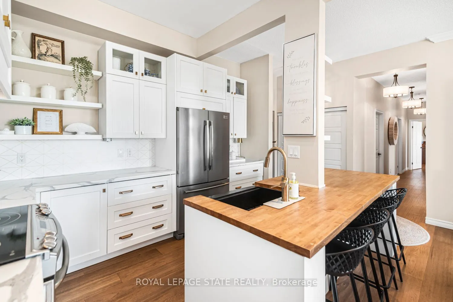 262 Dundas Street E #311