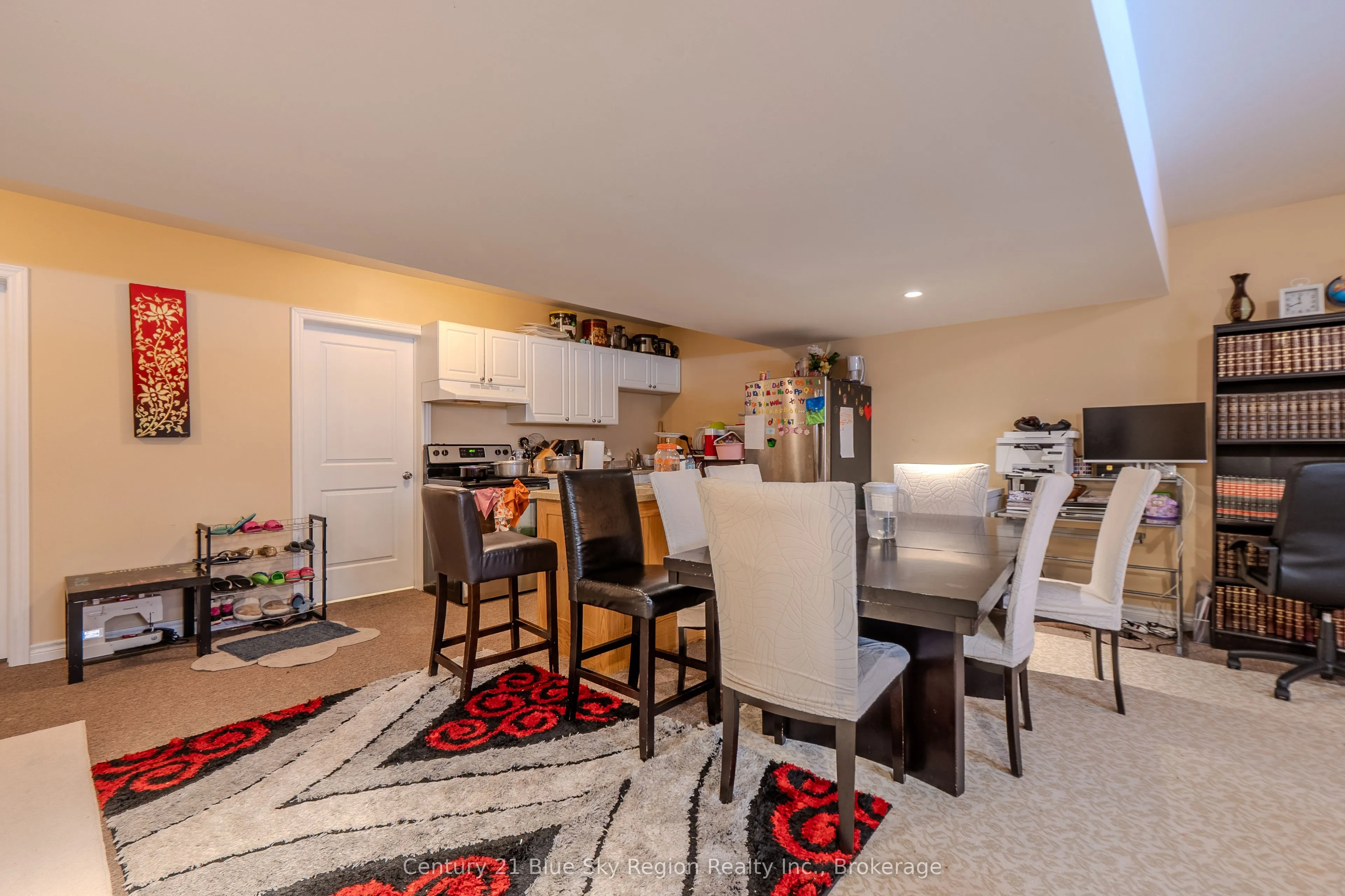373 First Avenue E