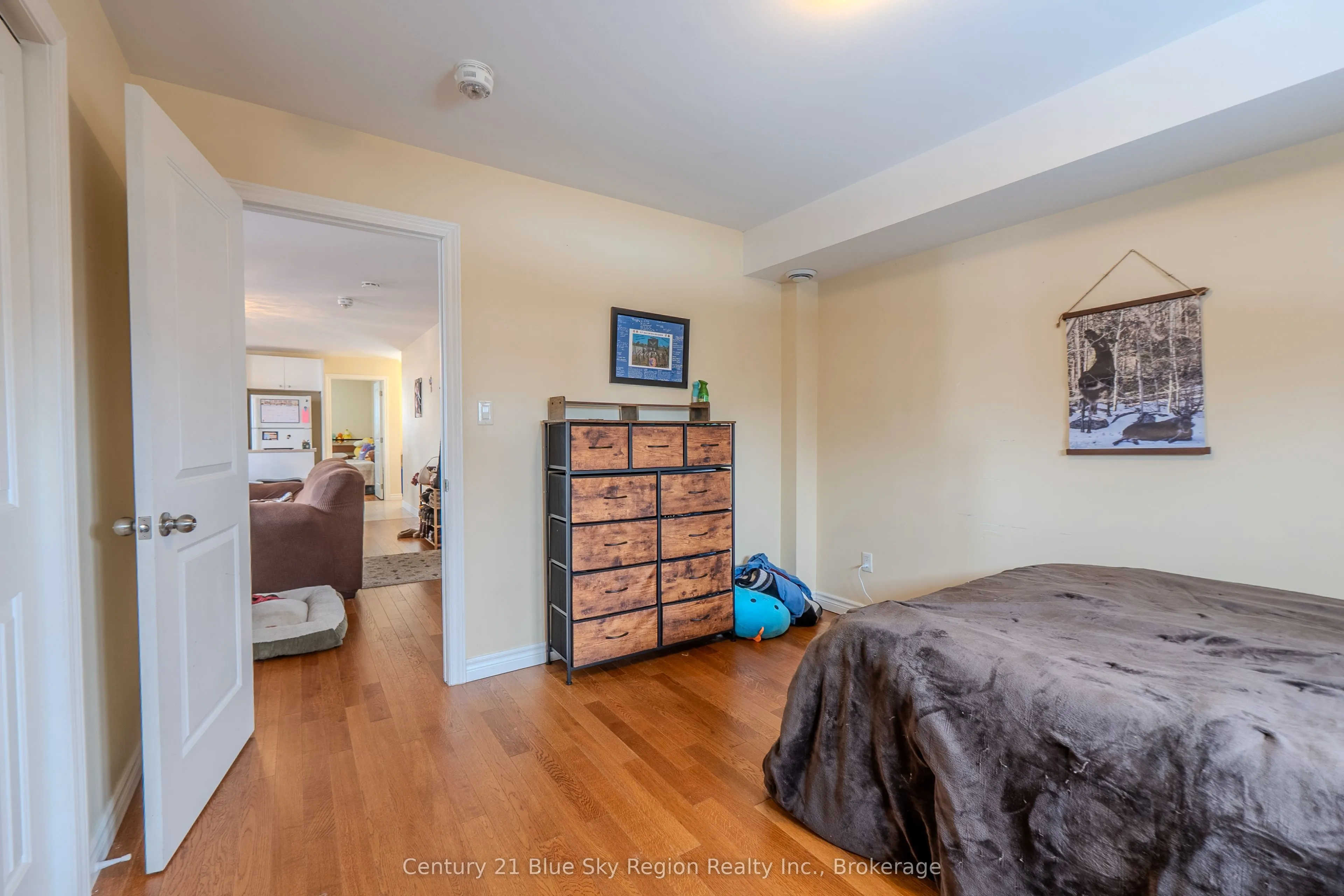 373 First Avenue E