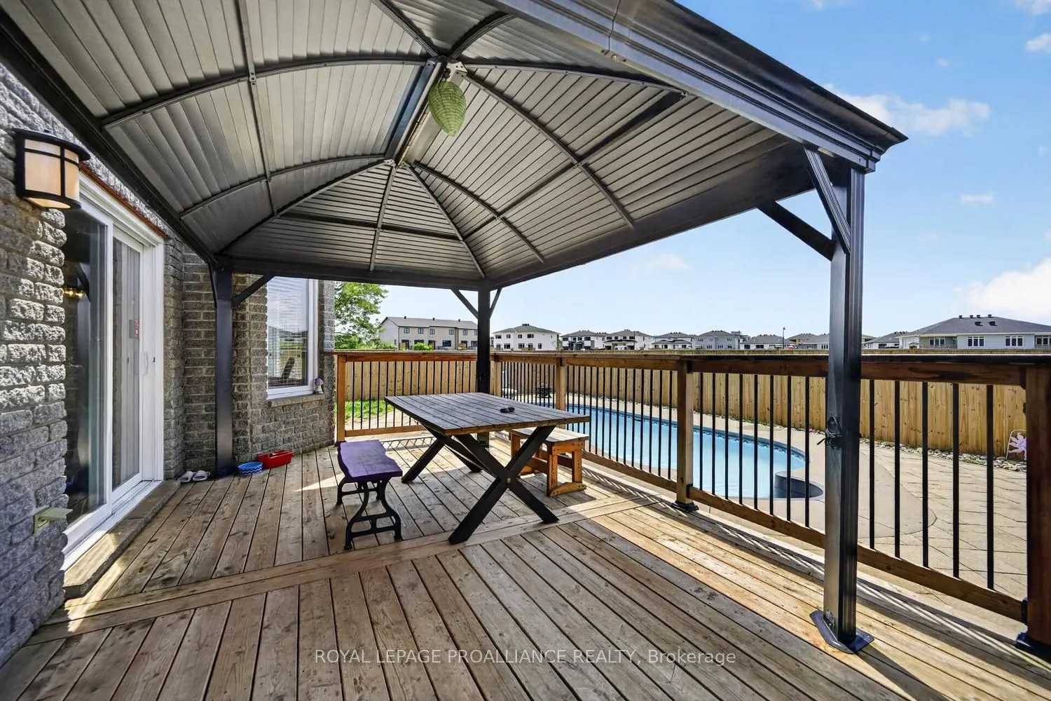 1014 Crestwood Drive
