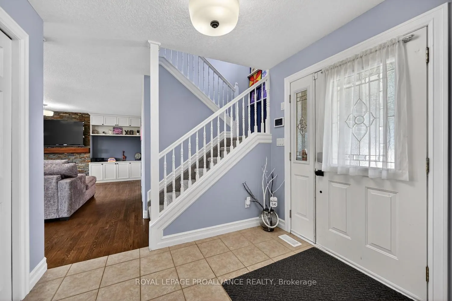 1014 Crestwood Drive