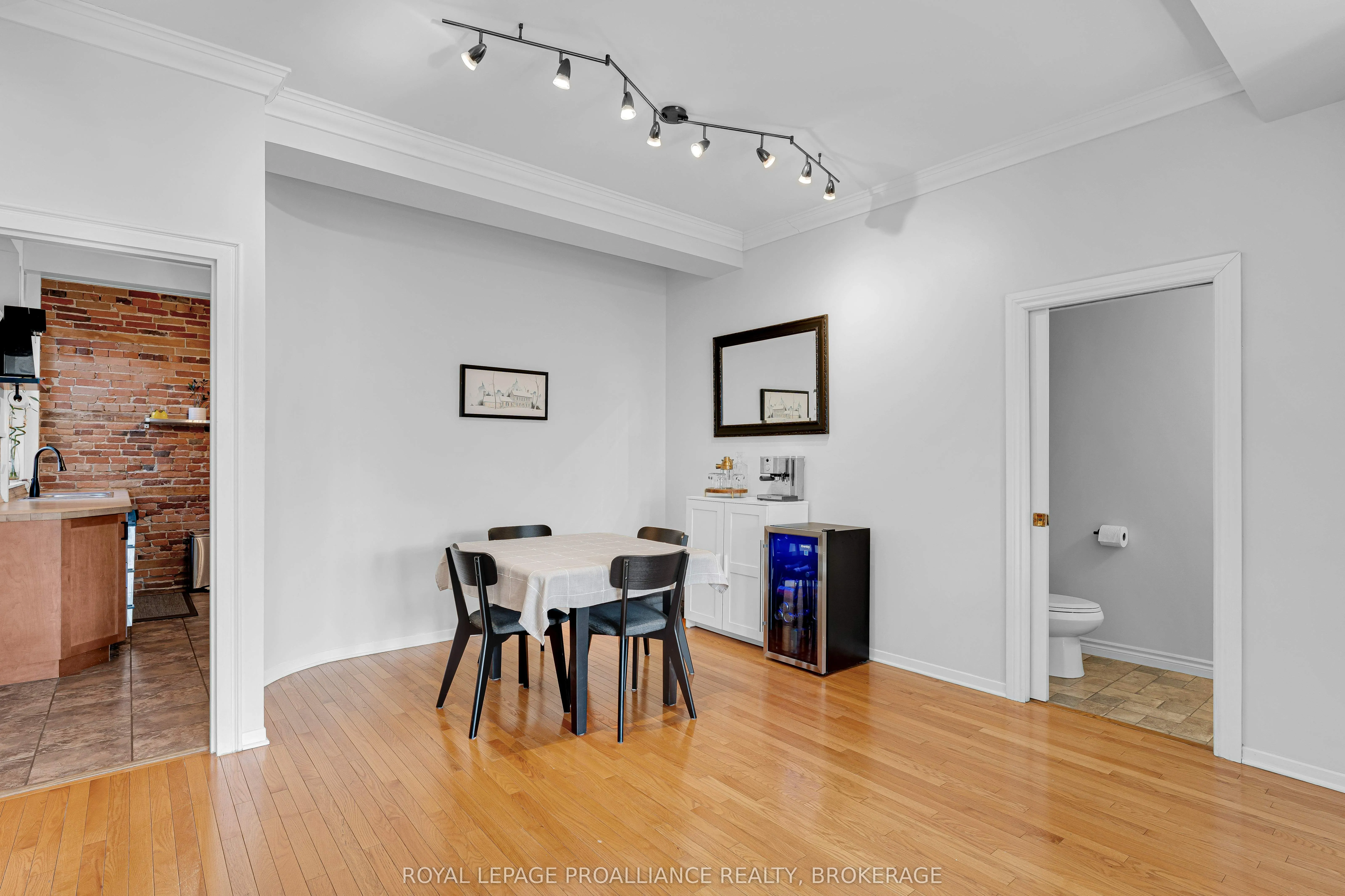 41 William Street #2
