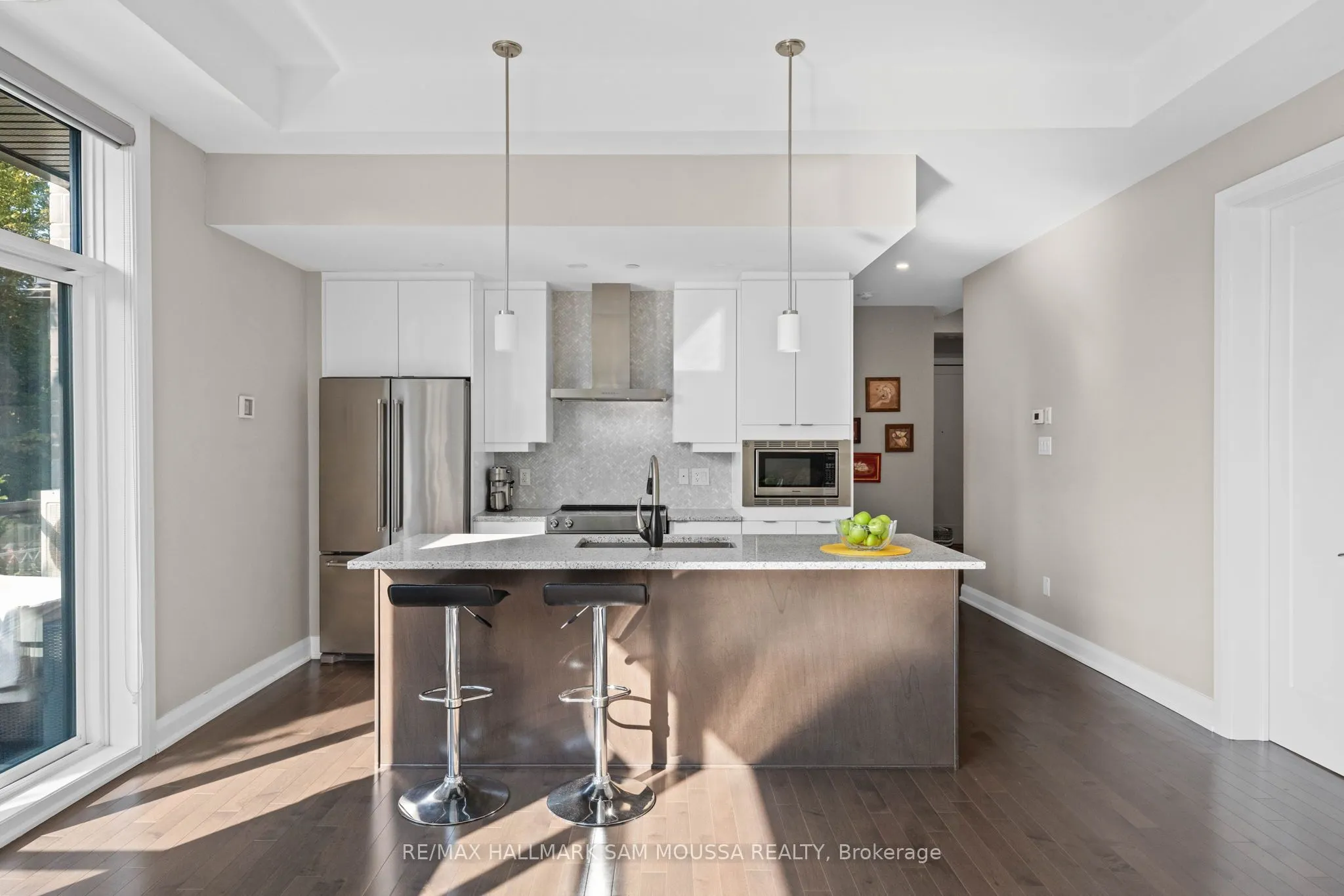 120 Cortile Private #101