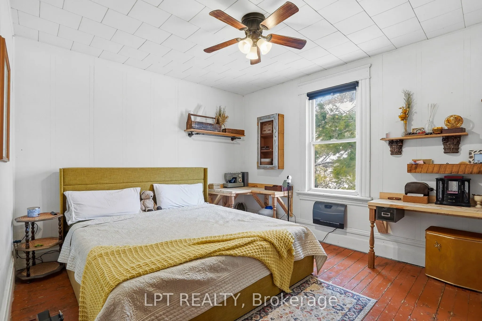 21630 Laggan-Glenelg Road