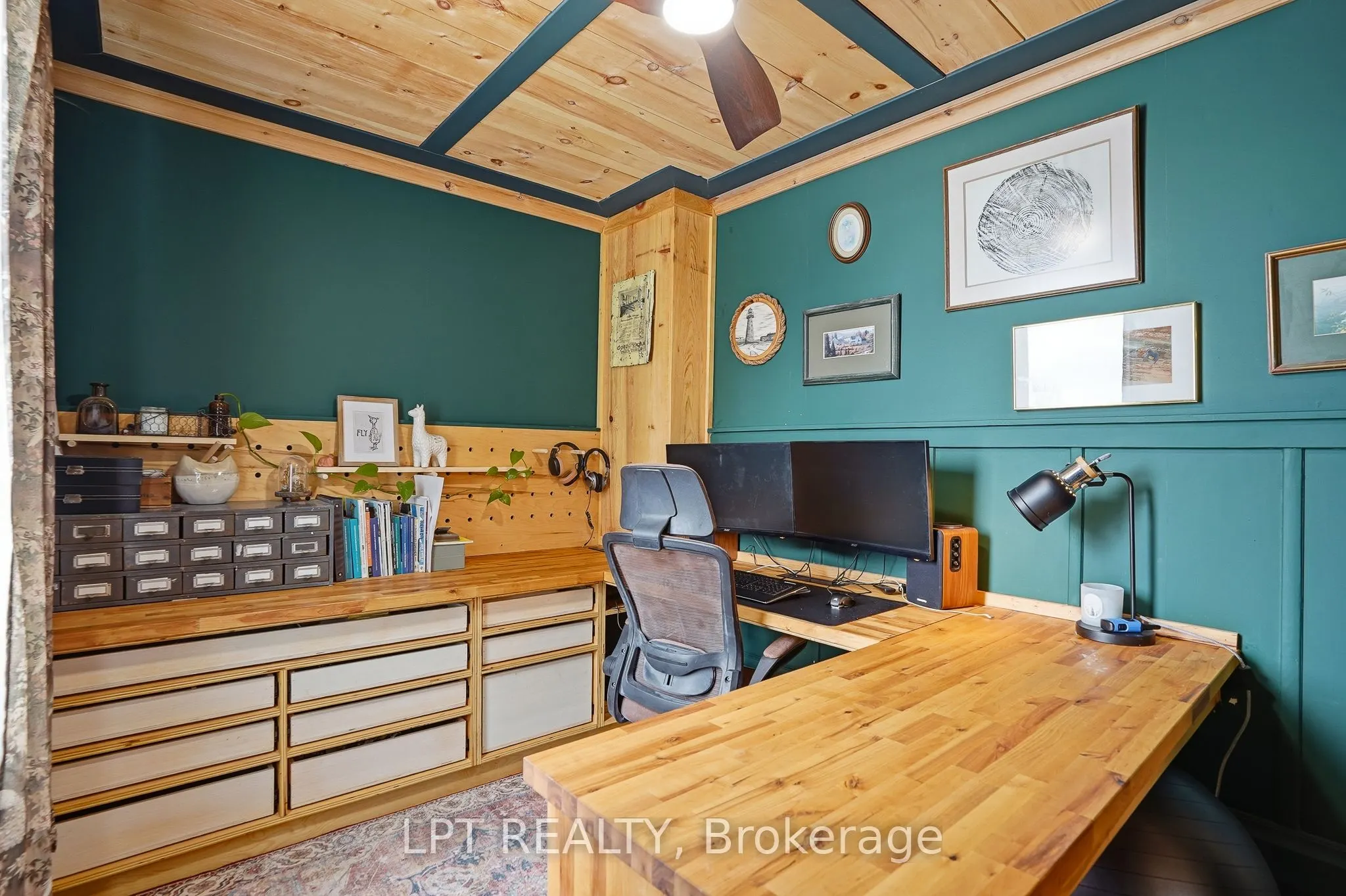 21630 Laggan-Glenelg Road