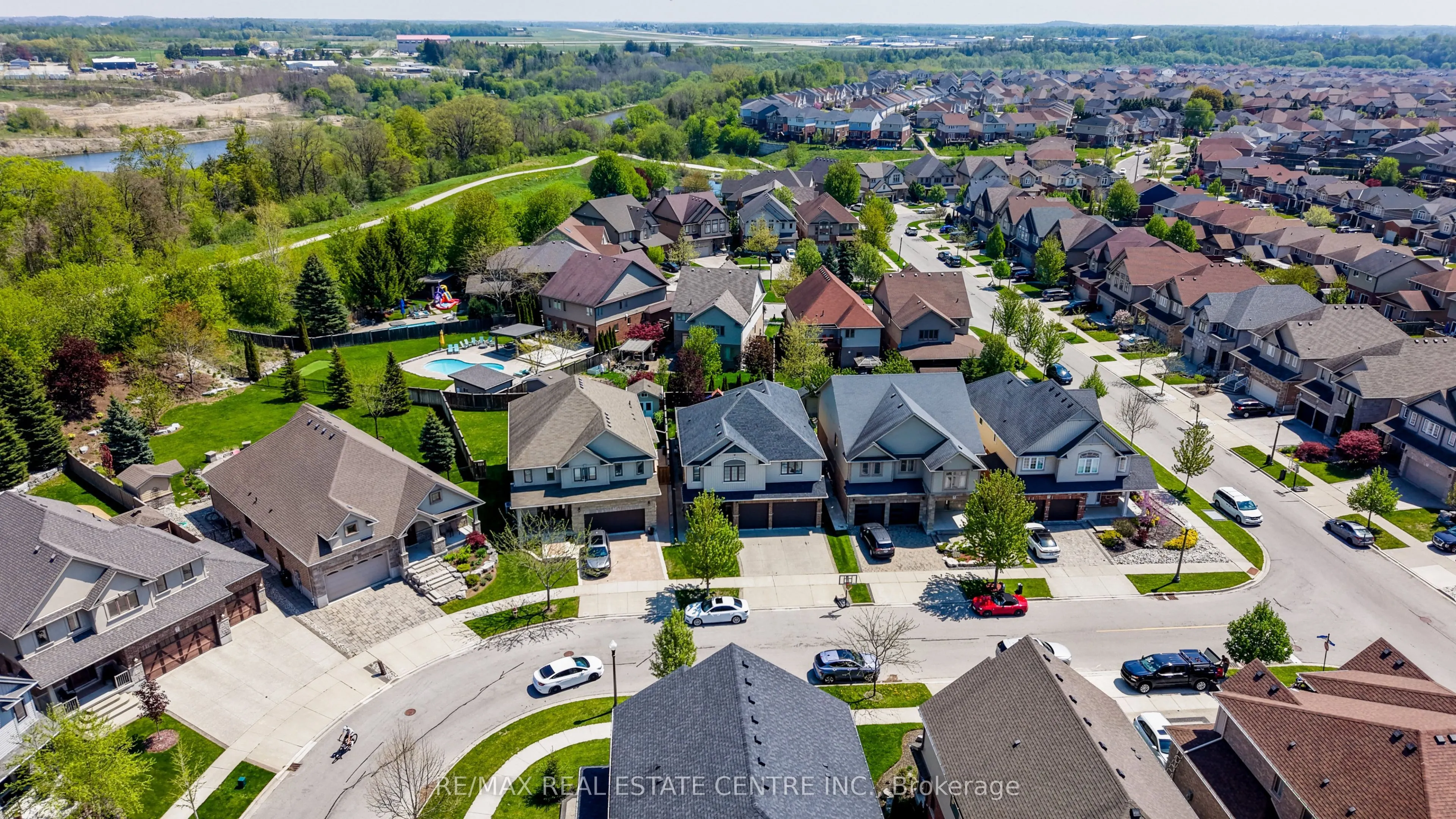 10 Deer Creek Street