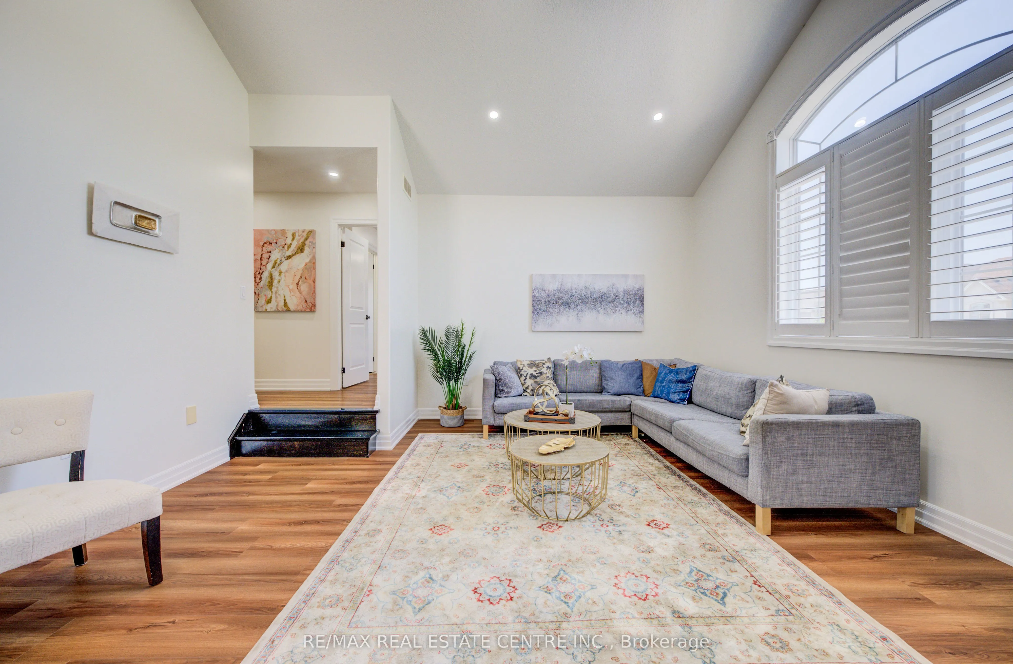 10 Deer Creek Street