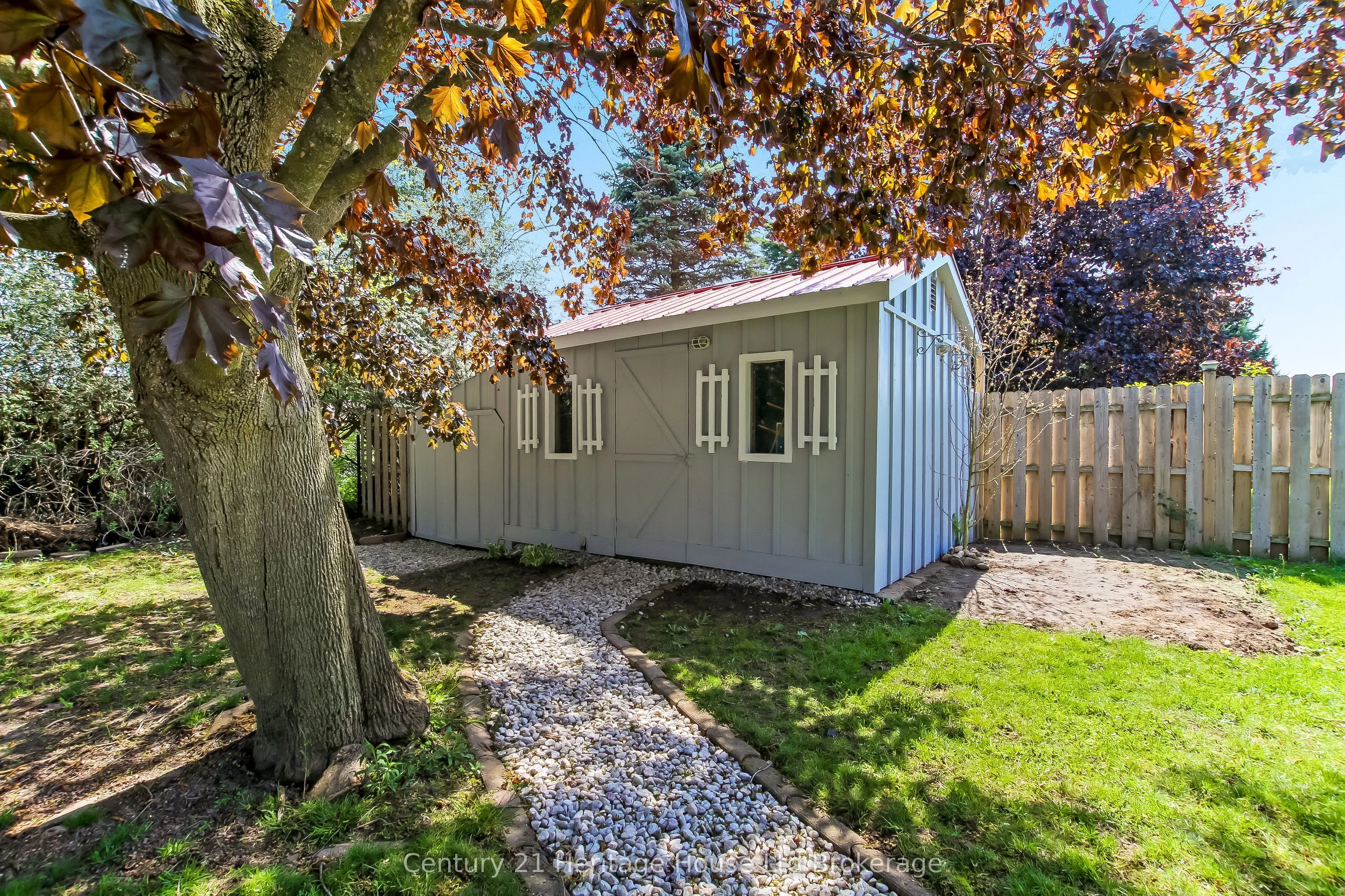 219 Brock Street