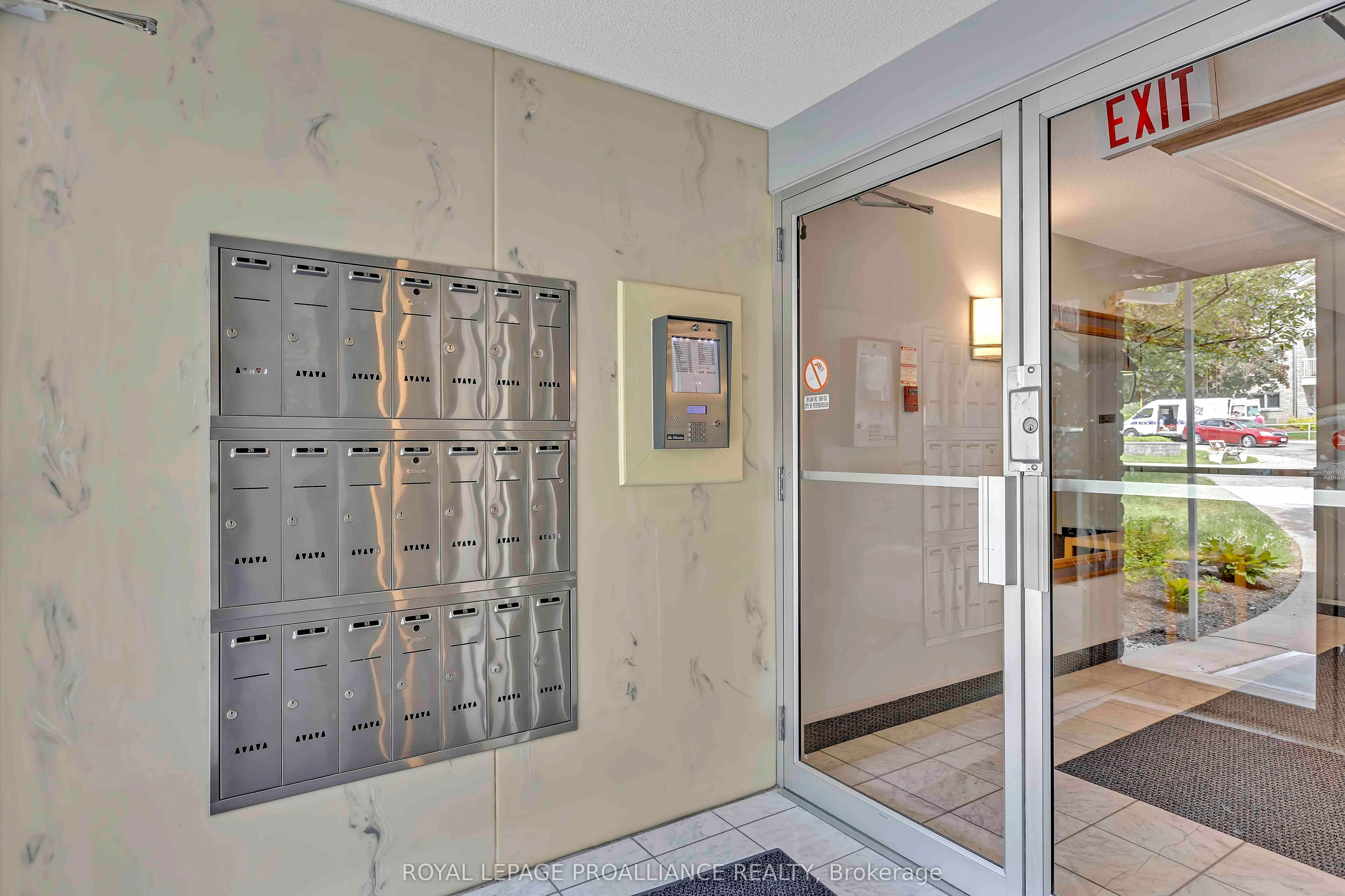 1099 Clonsilla Avenue #312A