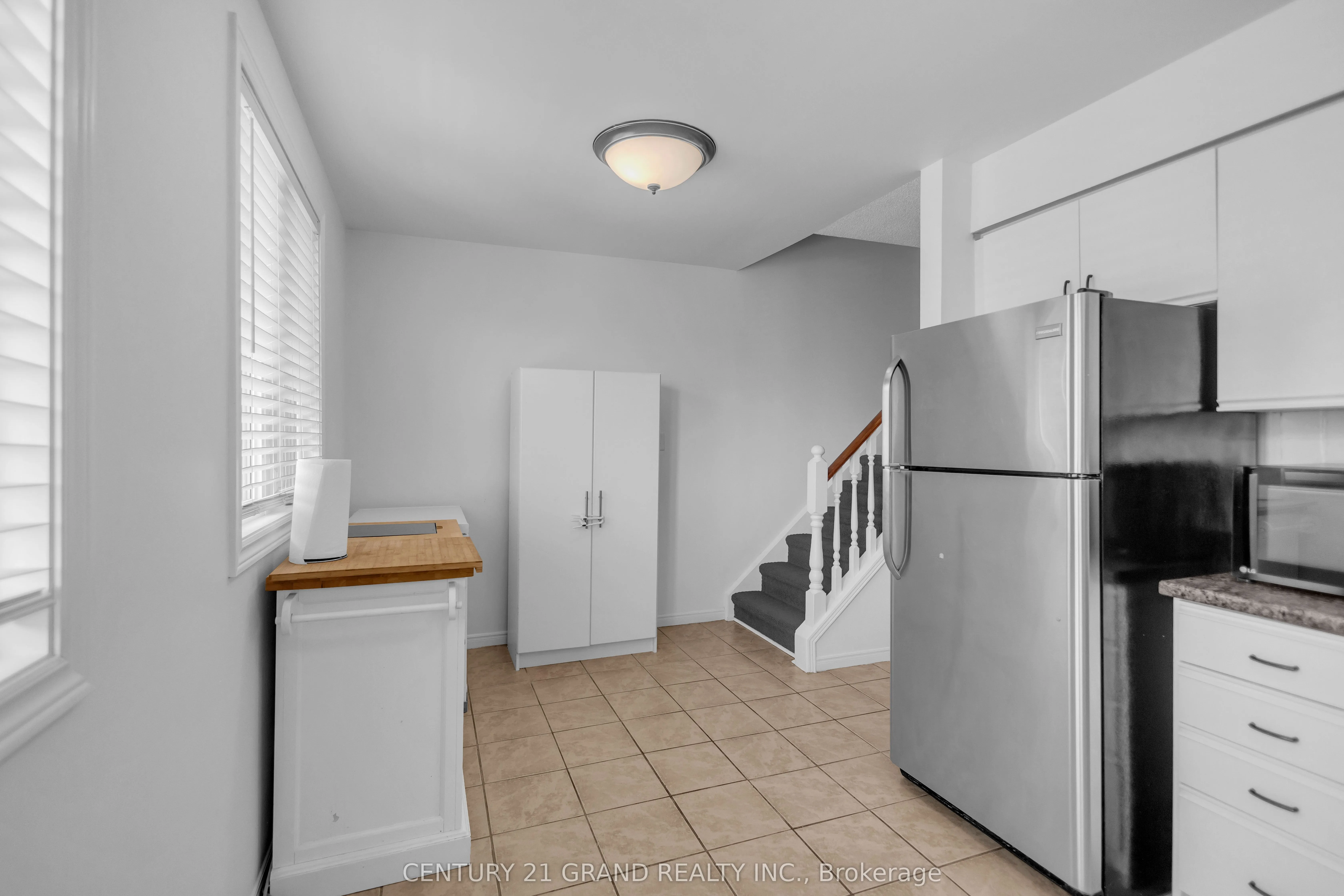 52 Harris Avenue #D
