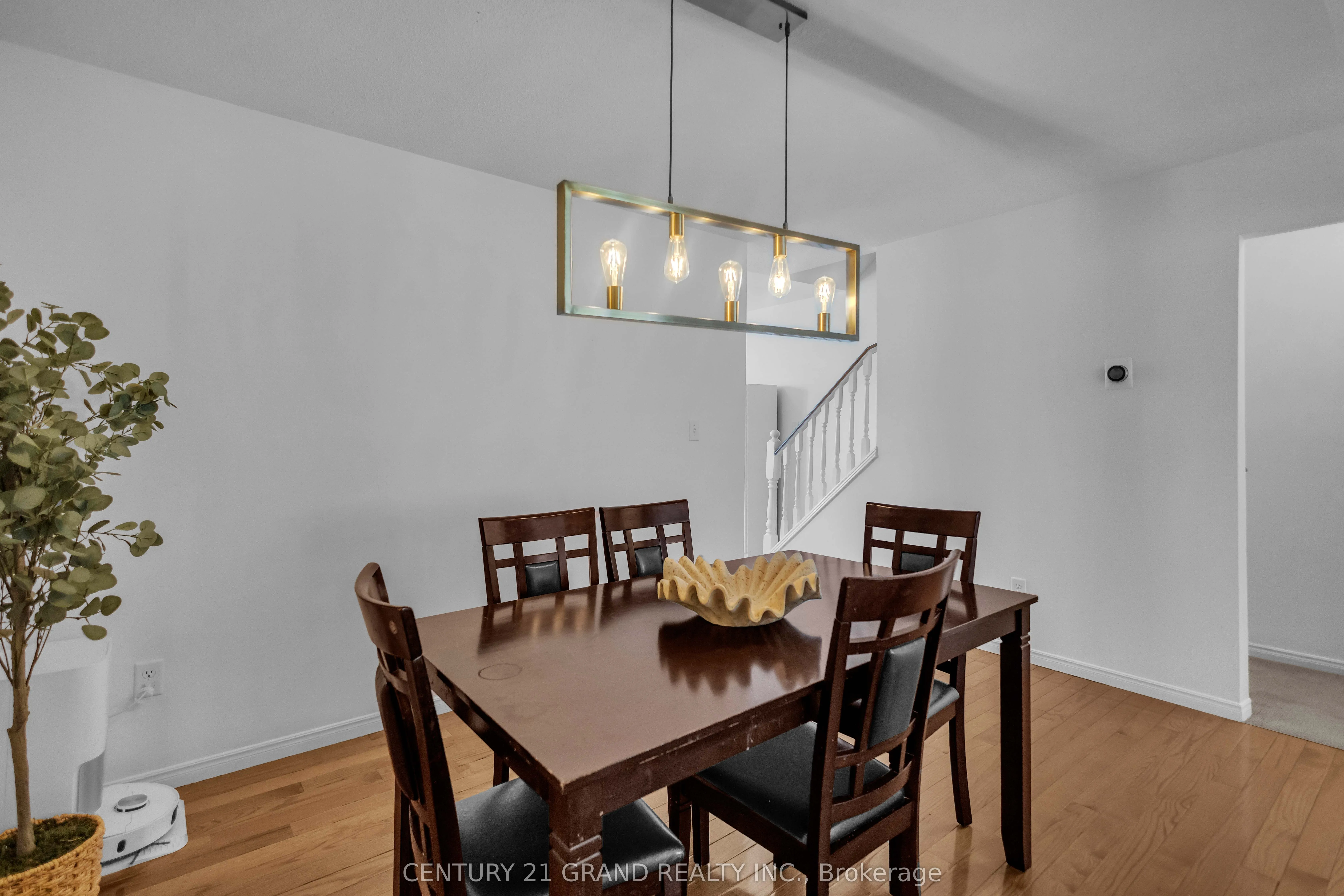 52 Harris Avenue #D