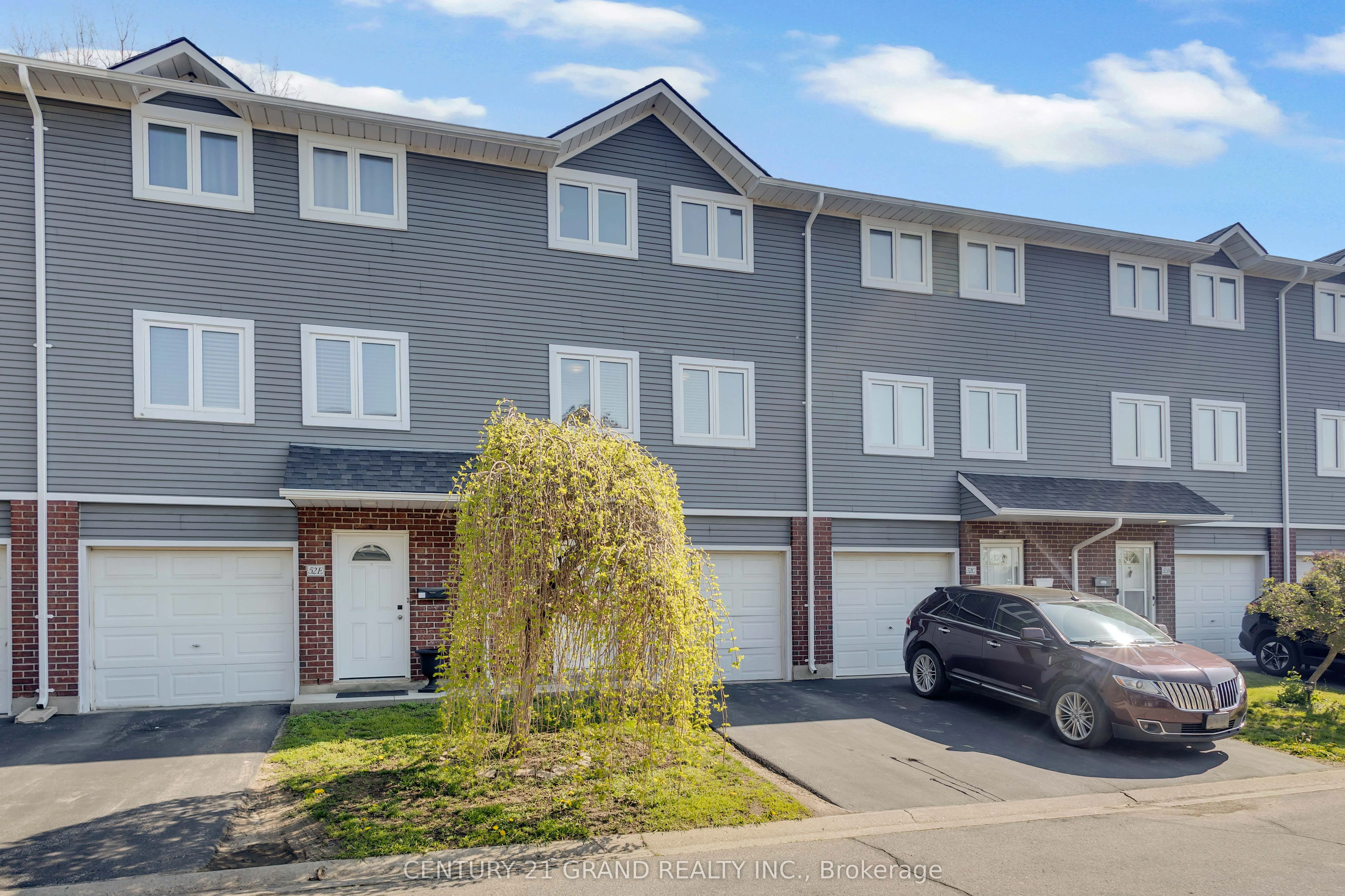 52 Harris Avenue #D