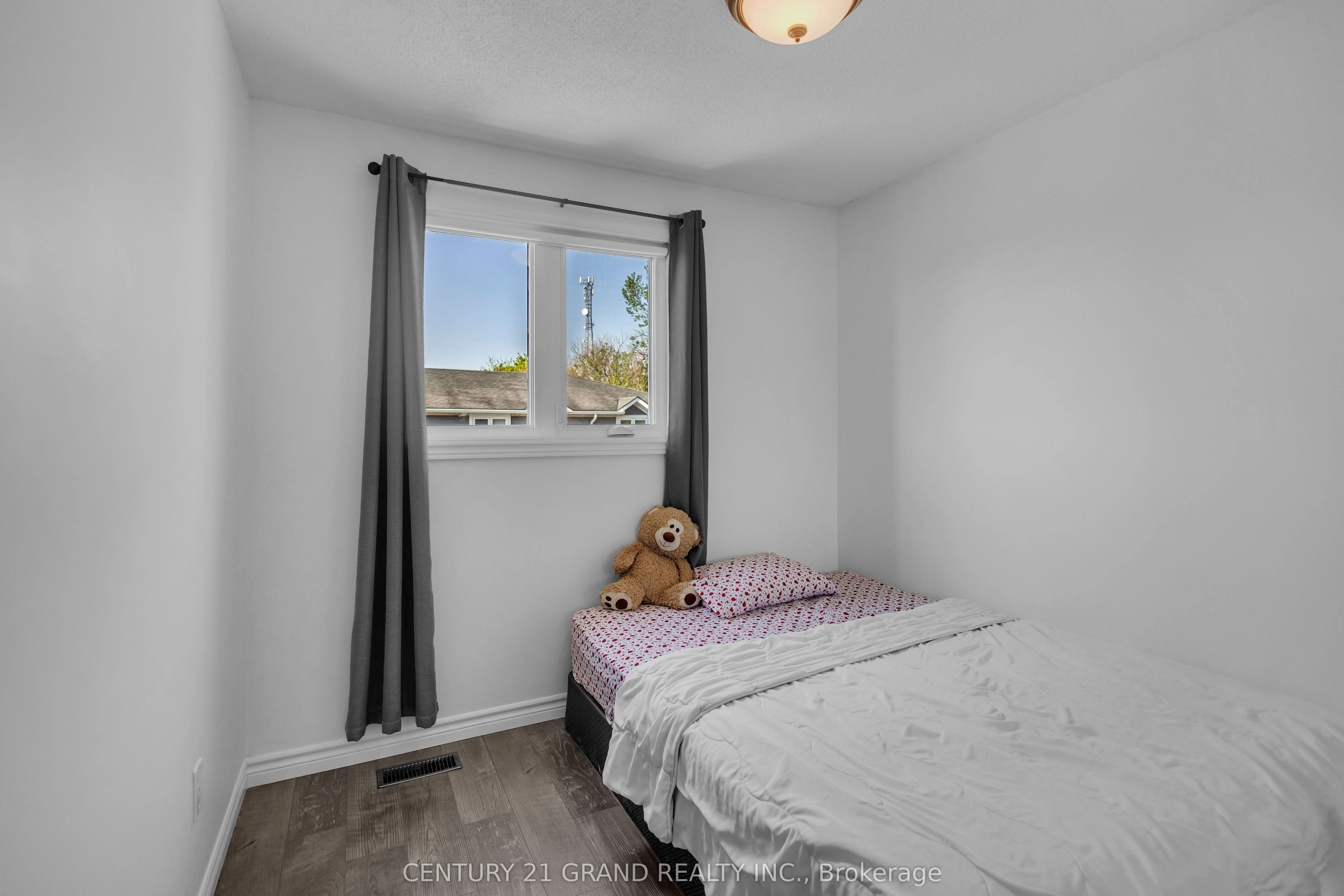 52 Harris Avenue #D