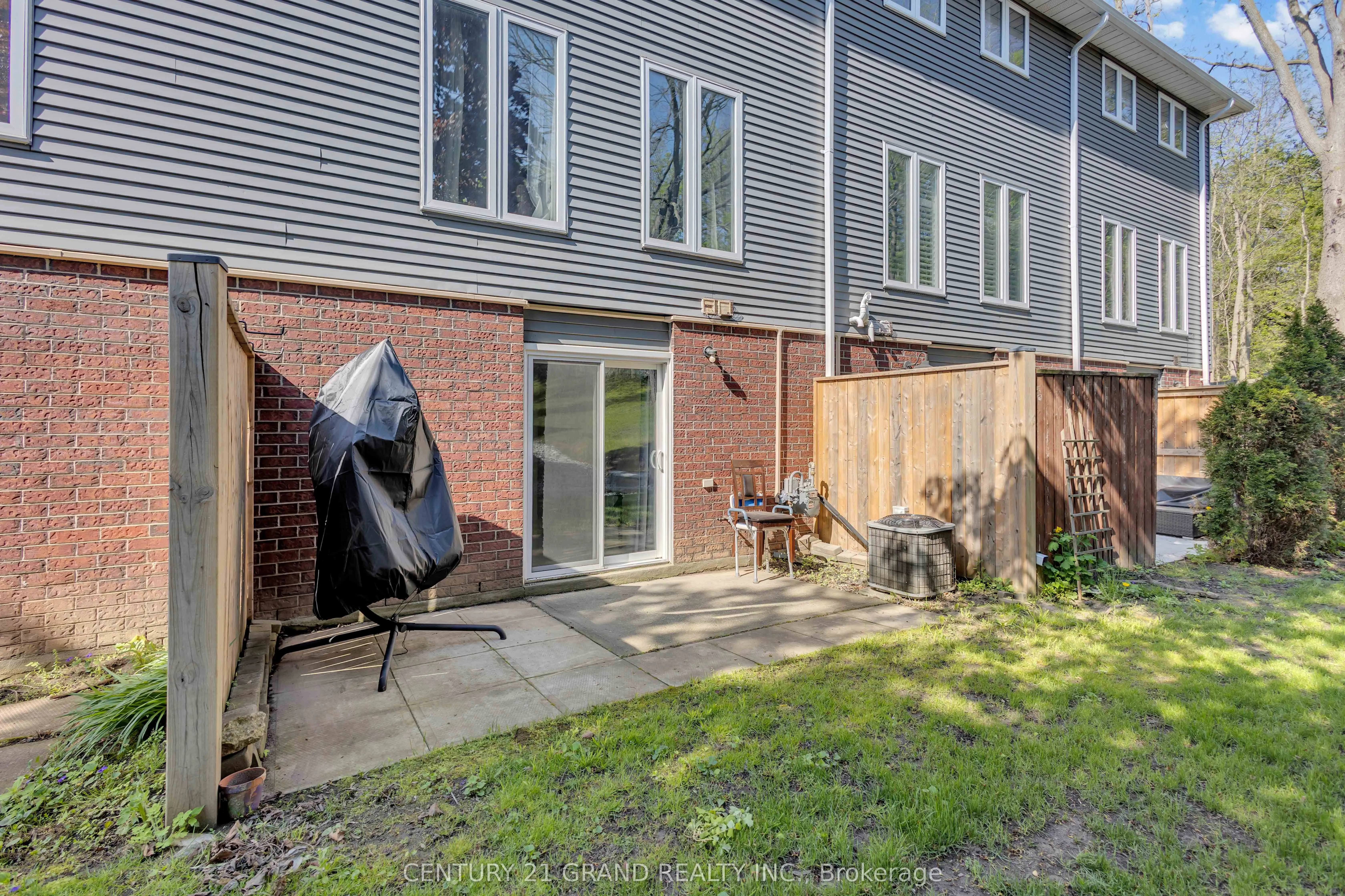 52 Harris Avenue #D