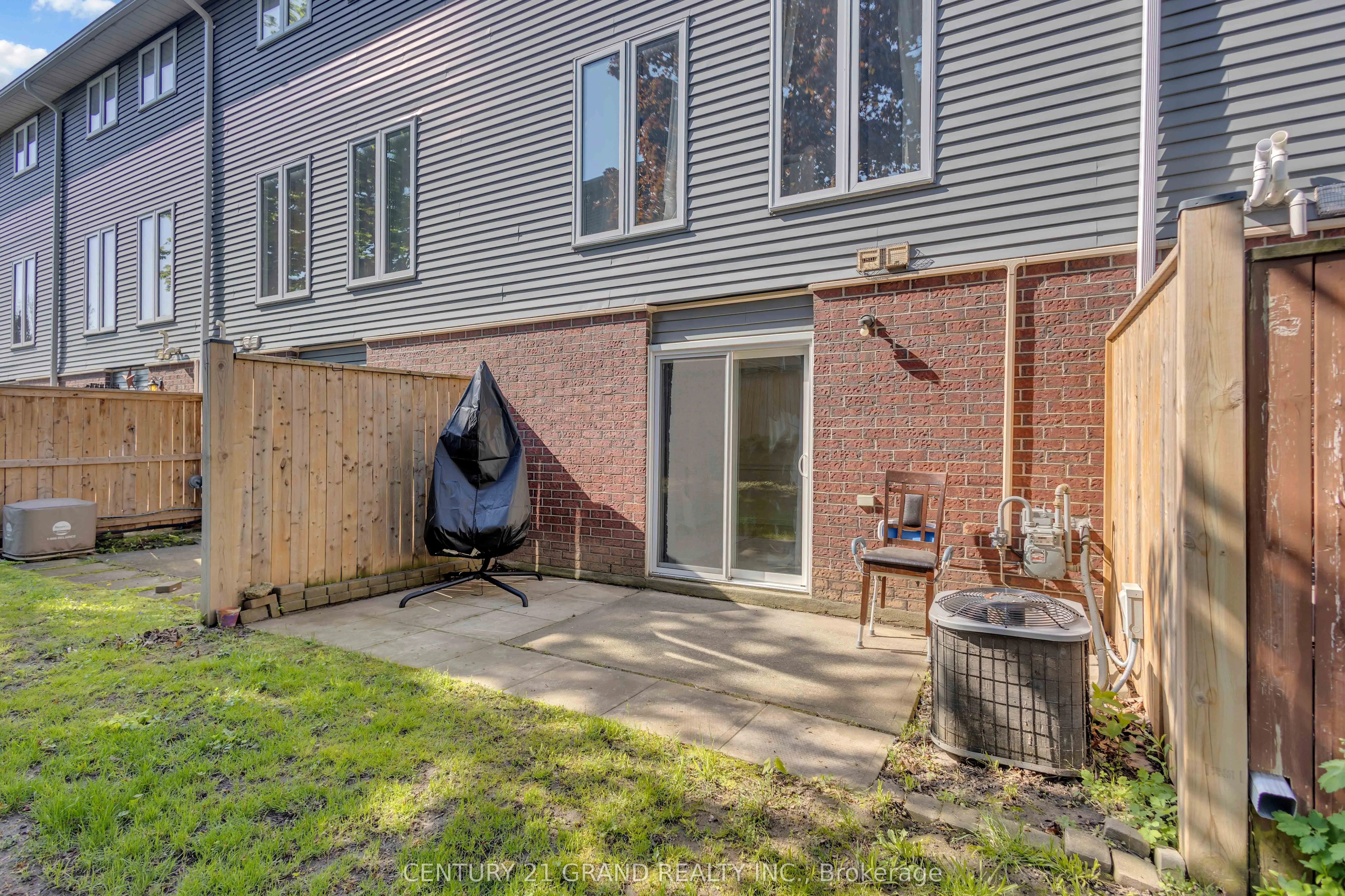 52 Harris Avenue #D