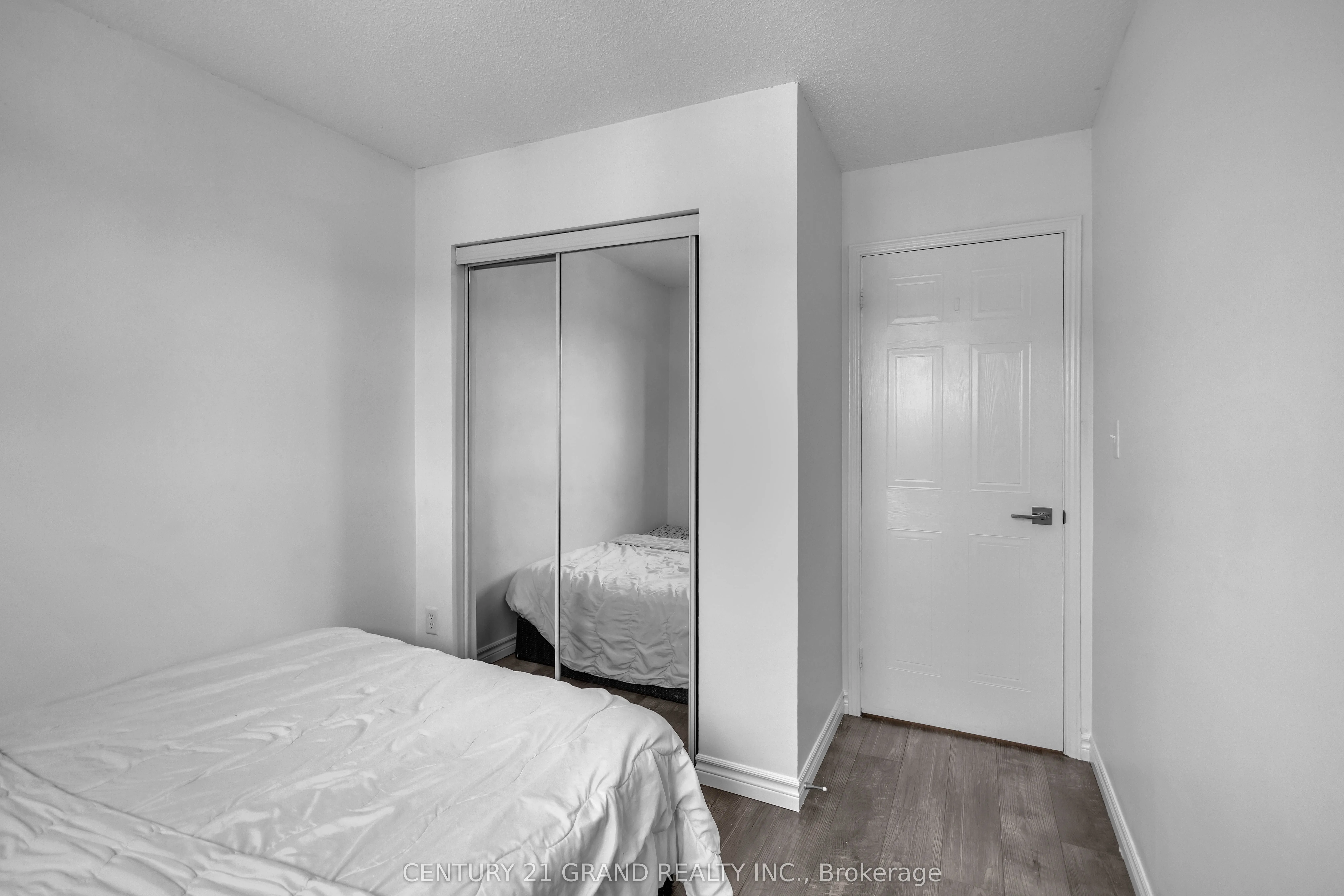 52 Harris Avenue #D