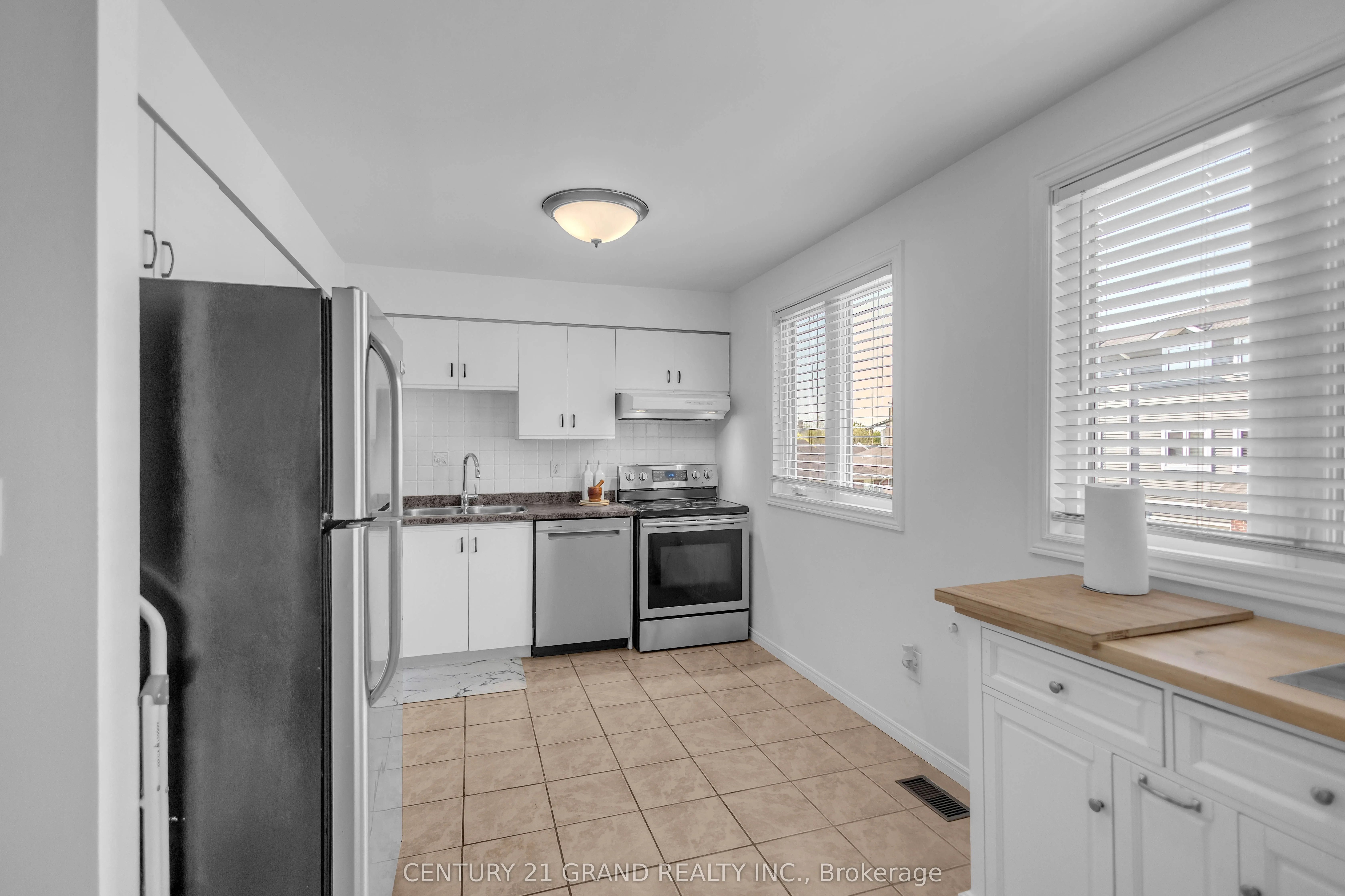 52 Harris Avenue #D