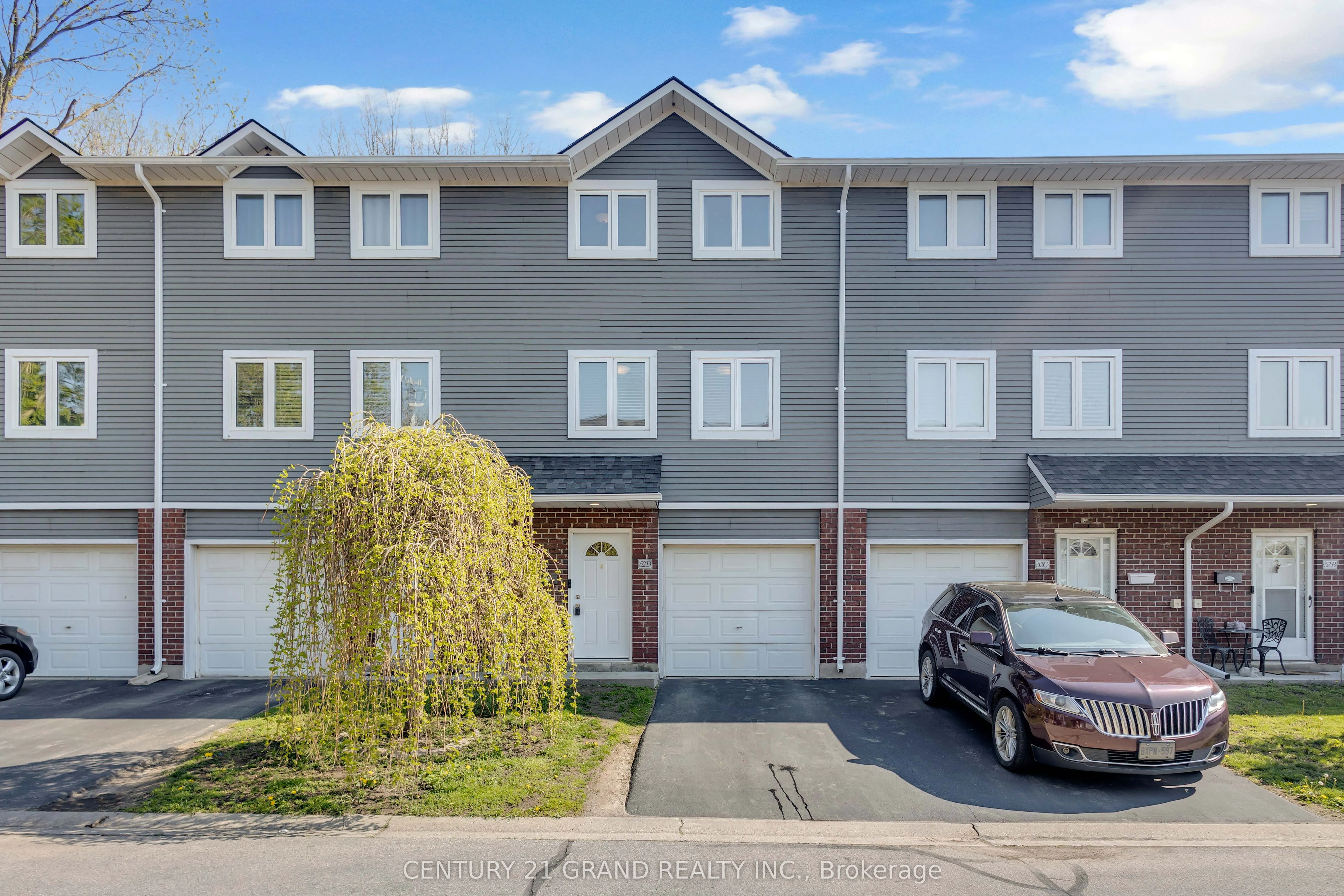 52 Harris Avenue #D