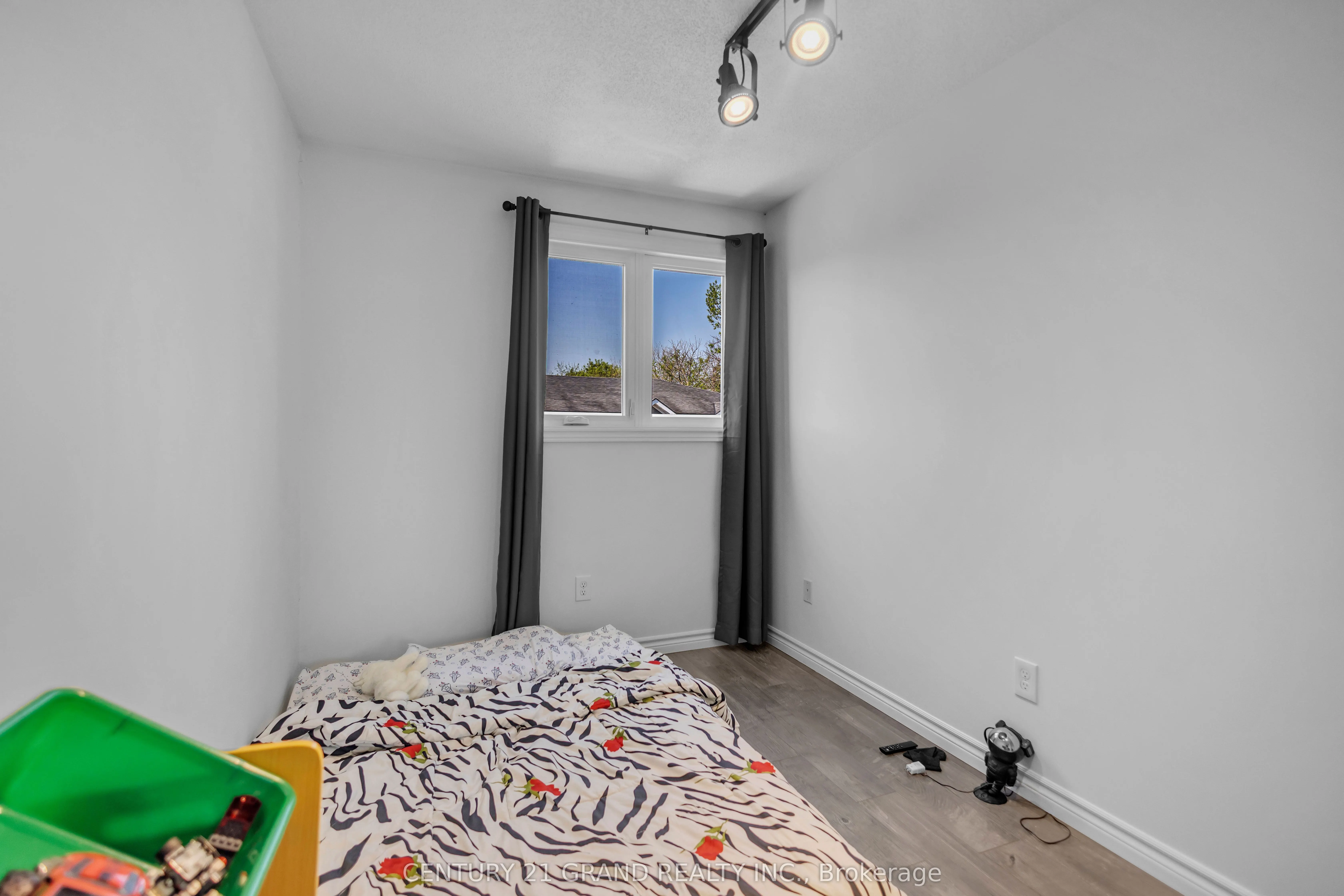 52 Harris Avenue #D