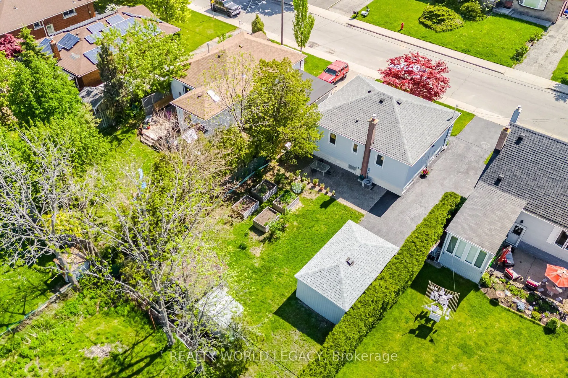 94 Clarendon Avenue