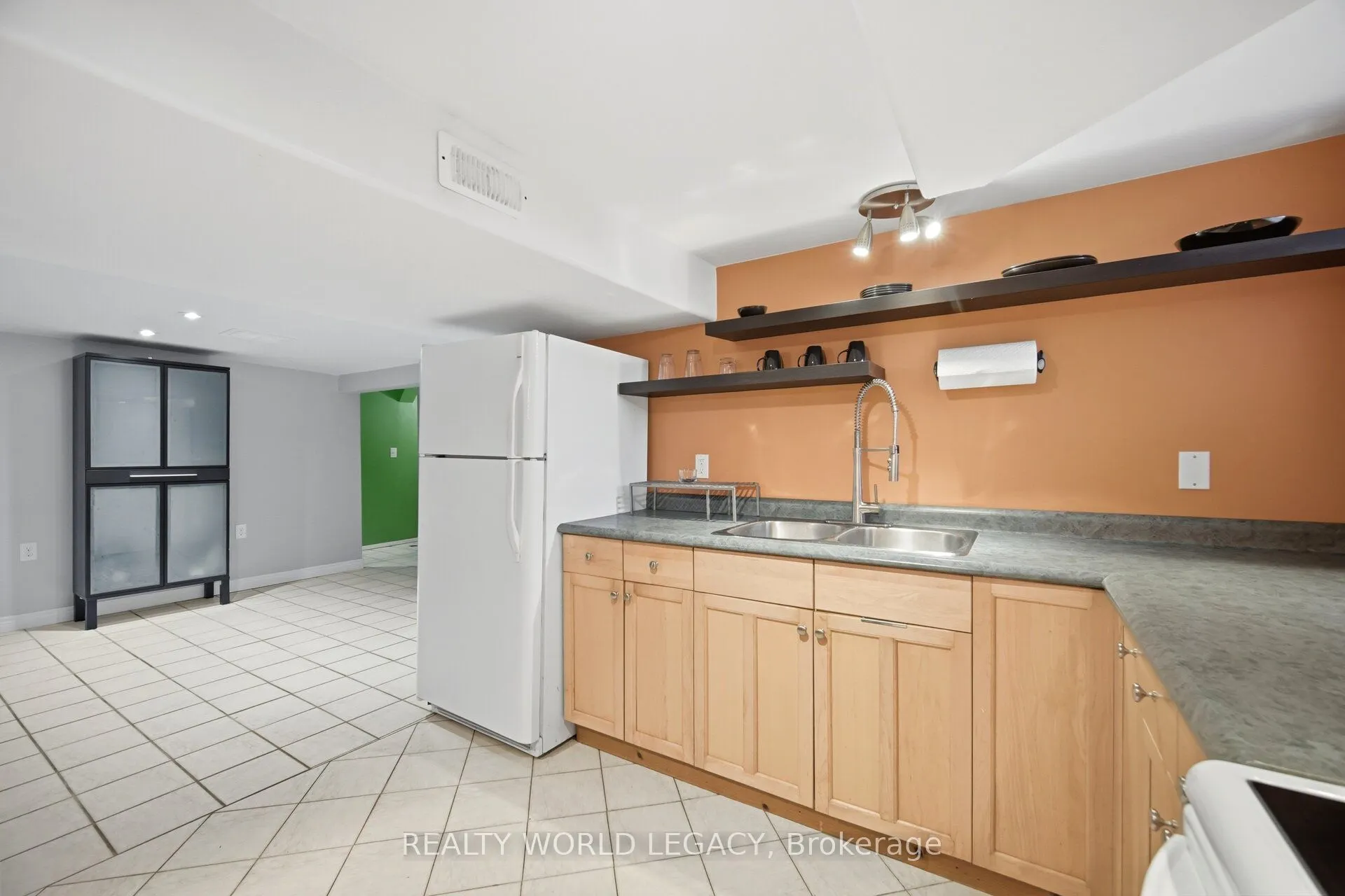 94 Clarendon Avenue