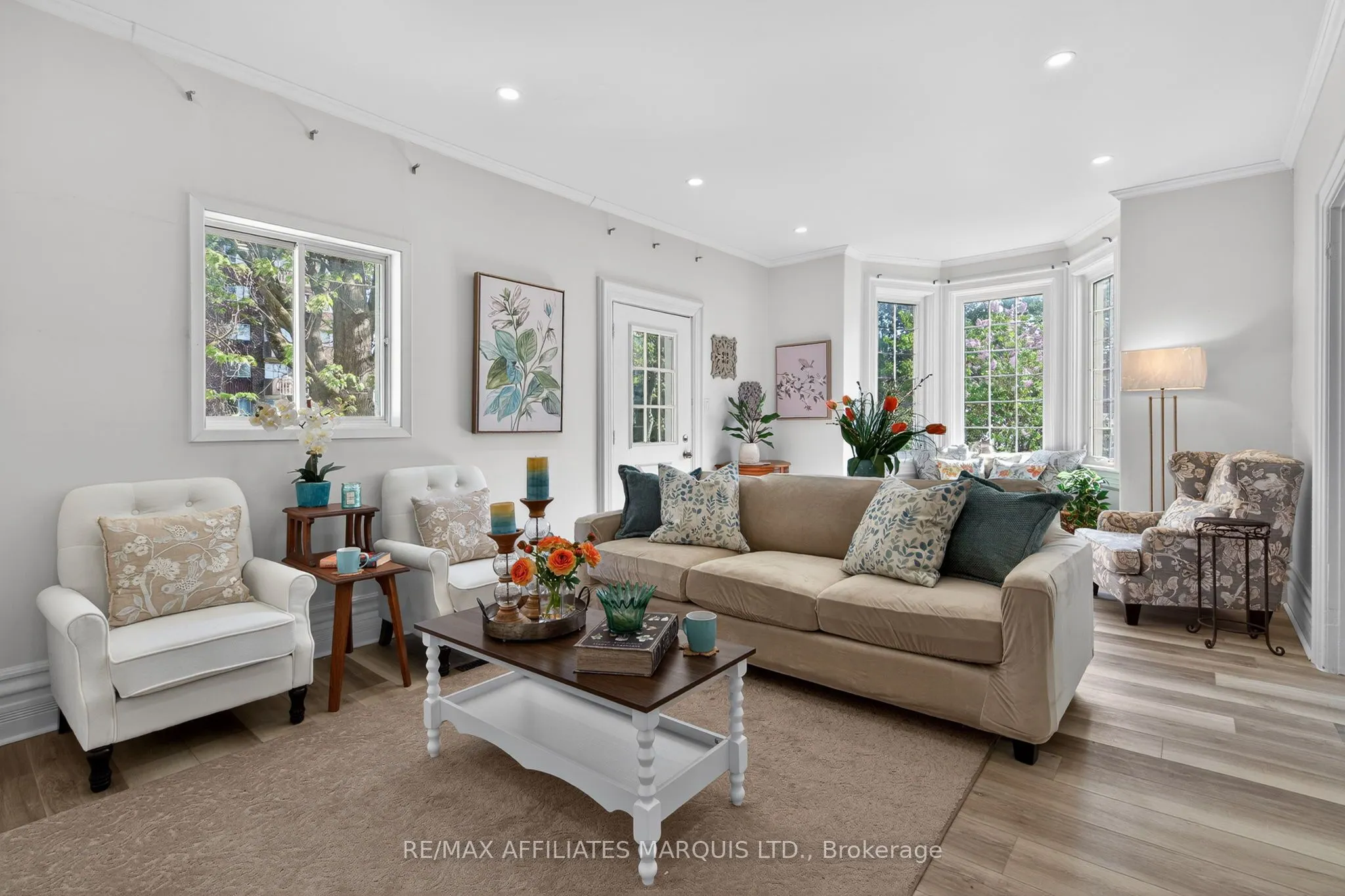 326 Third Street E