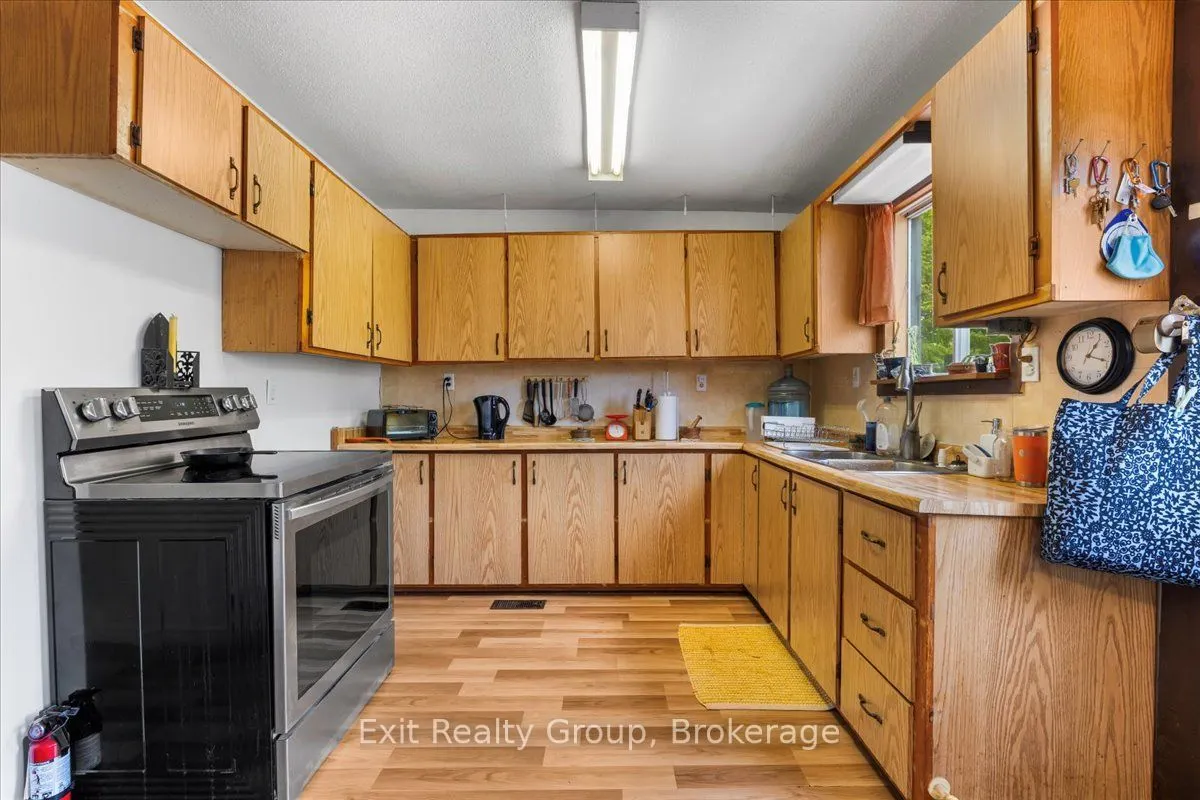 330 Black River Road
