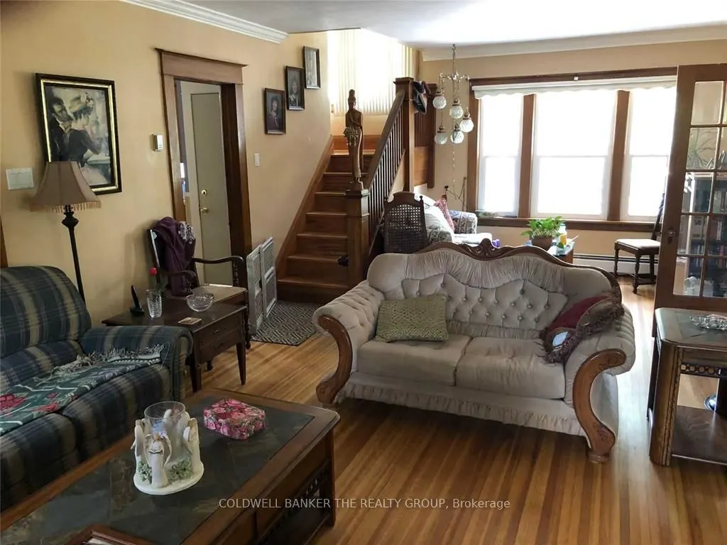 6133 Drummond Drive
