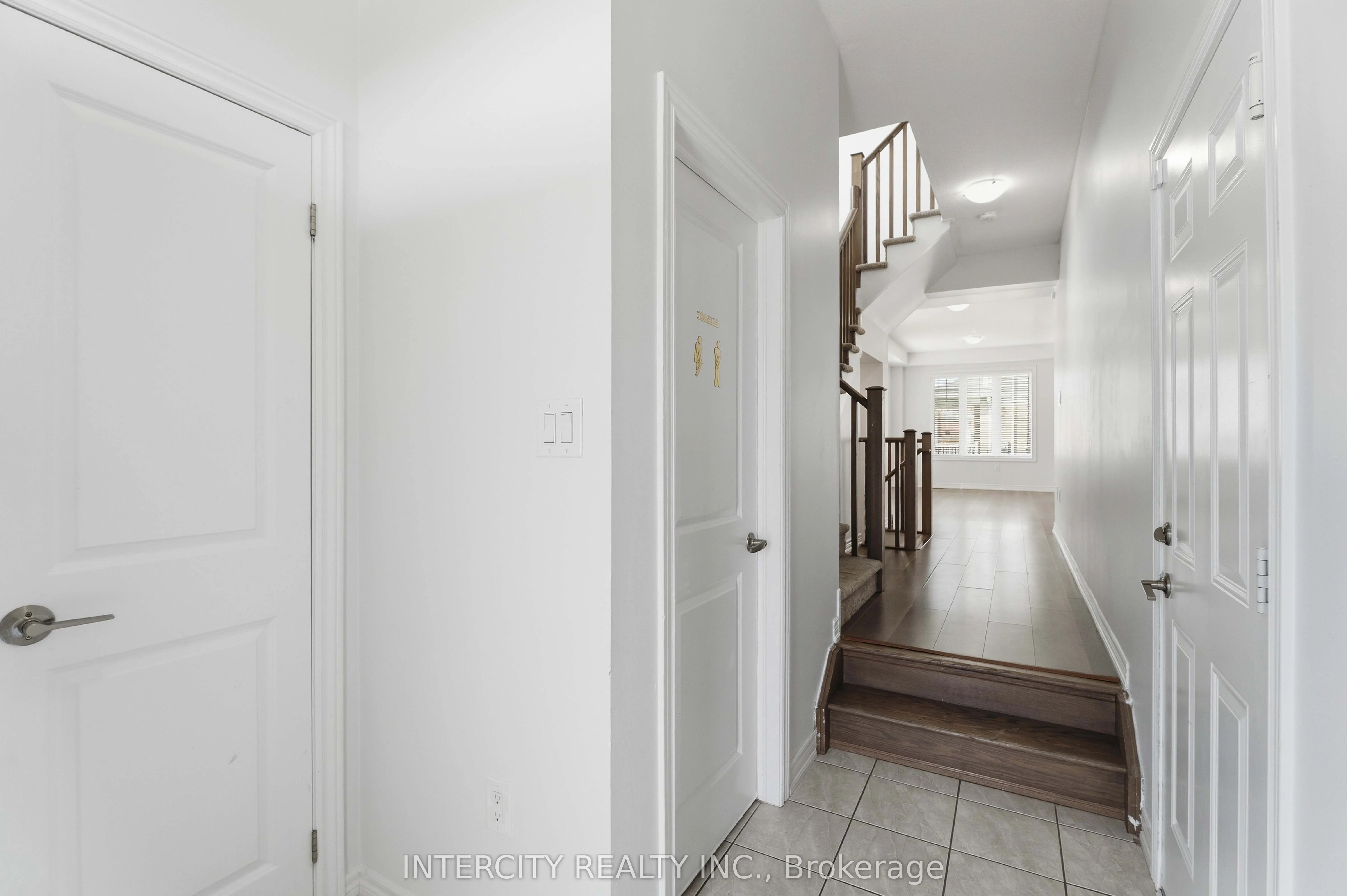 1 Pelican Lane