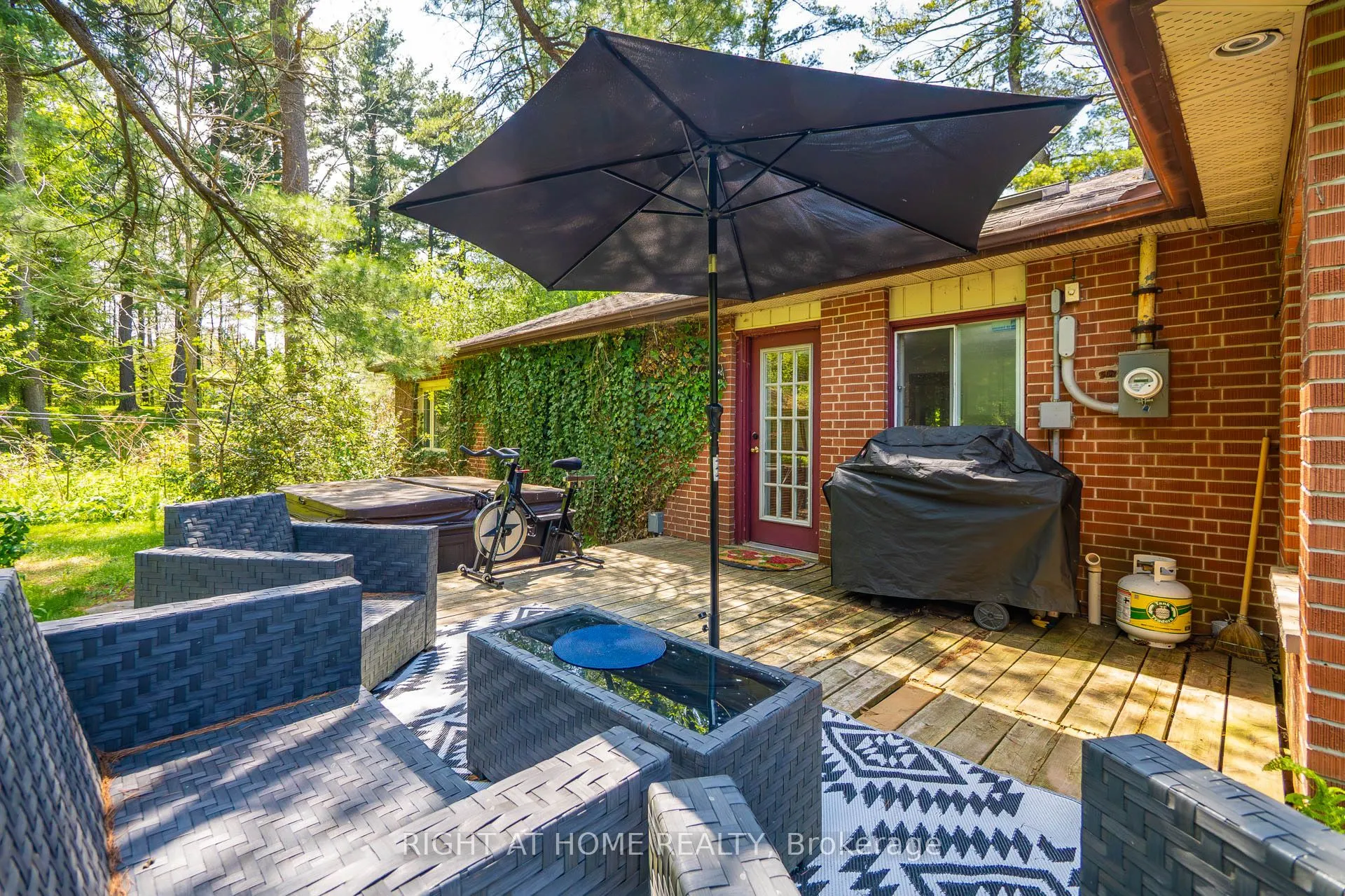 255 Shaver Road