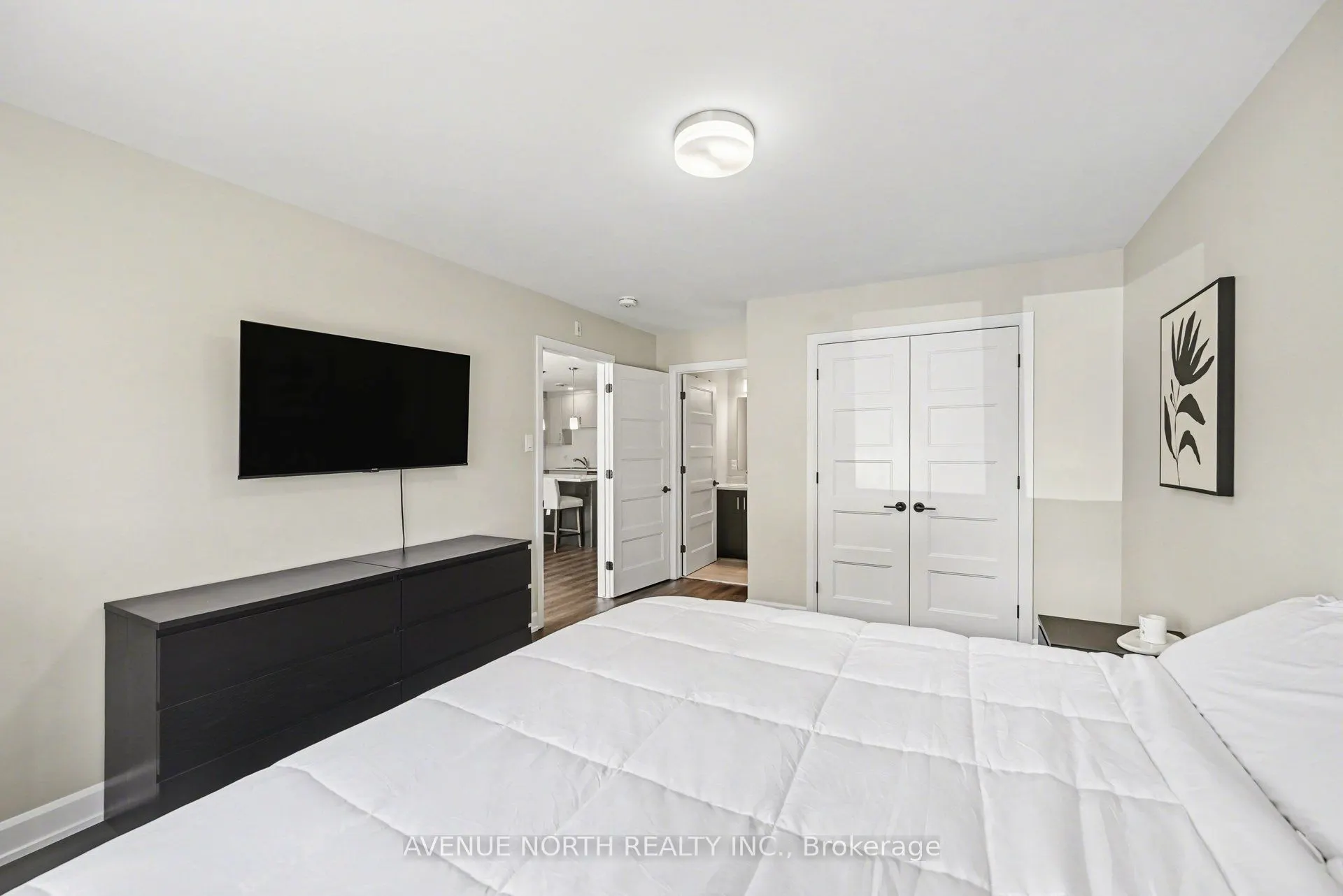 271 Belfort Street #102