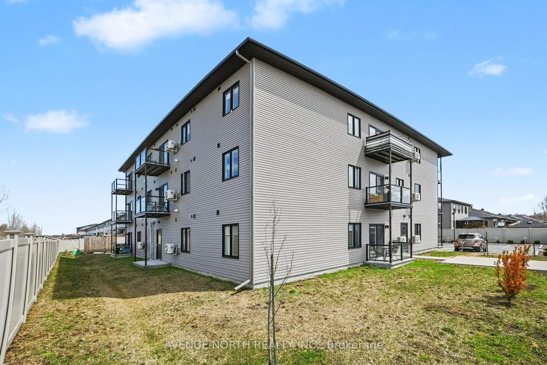 271 Belfort Street #102