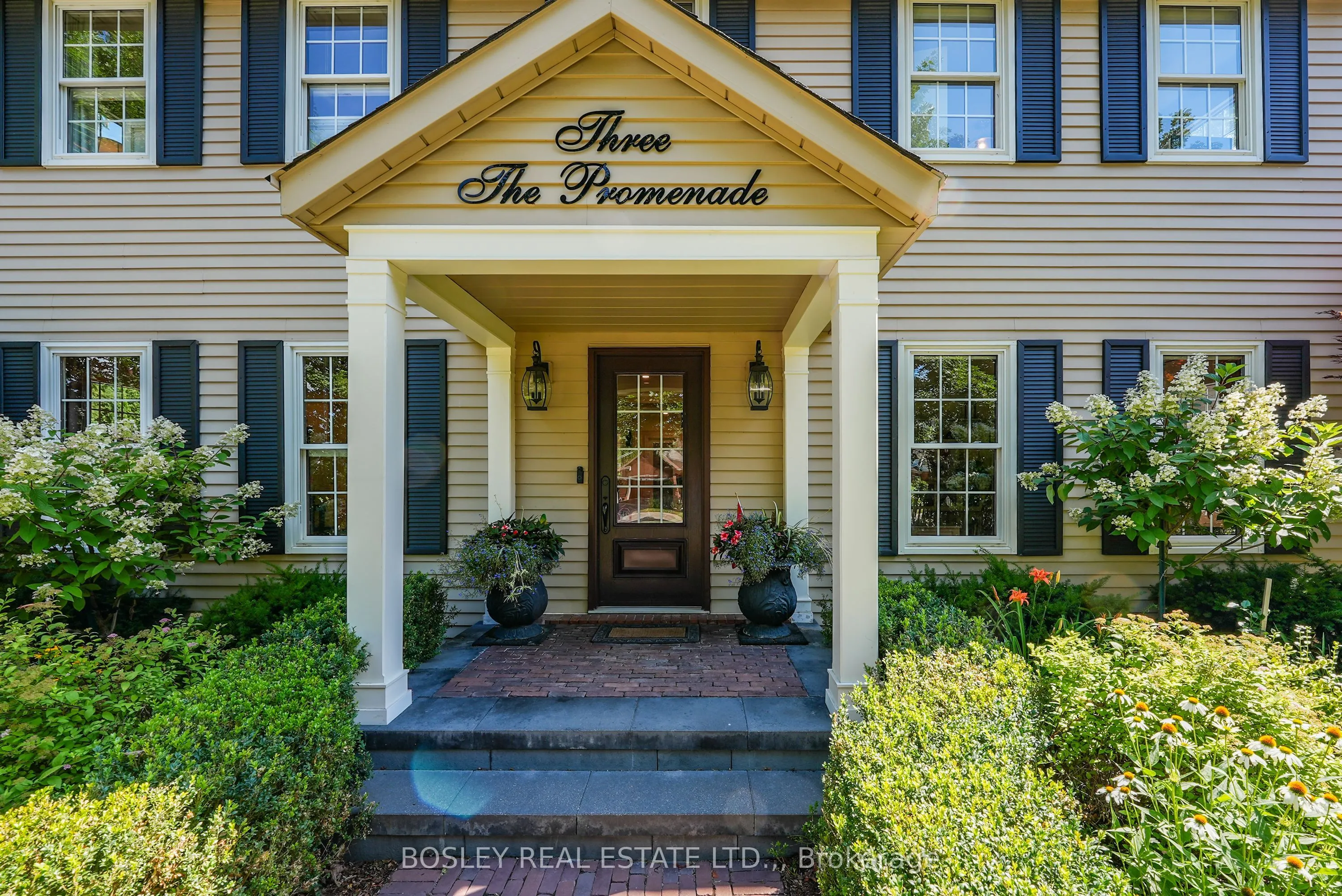 3 The Promenade