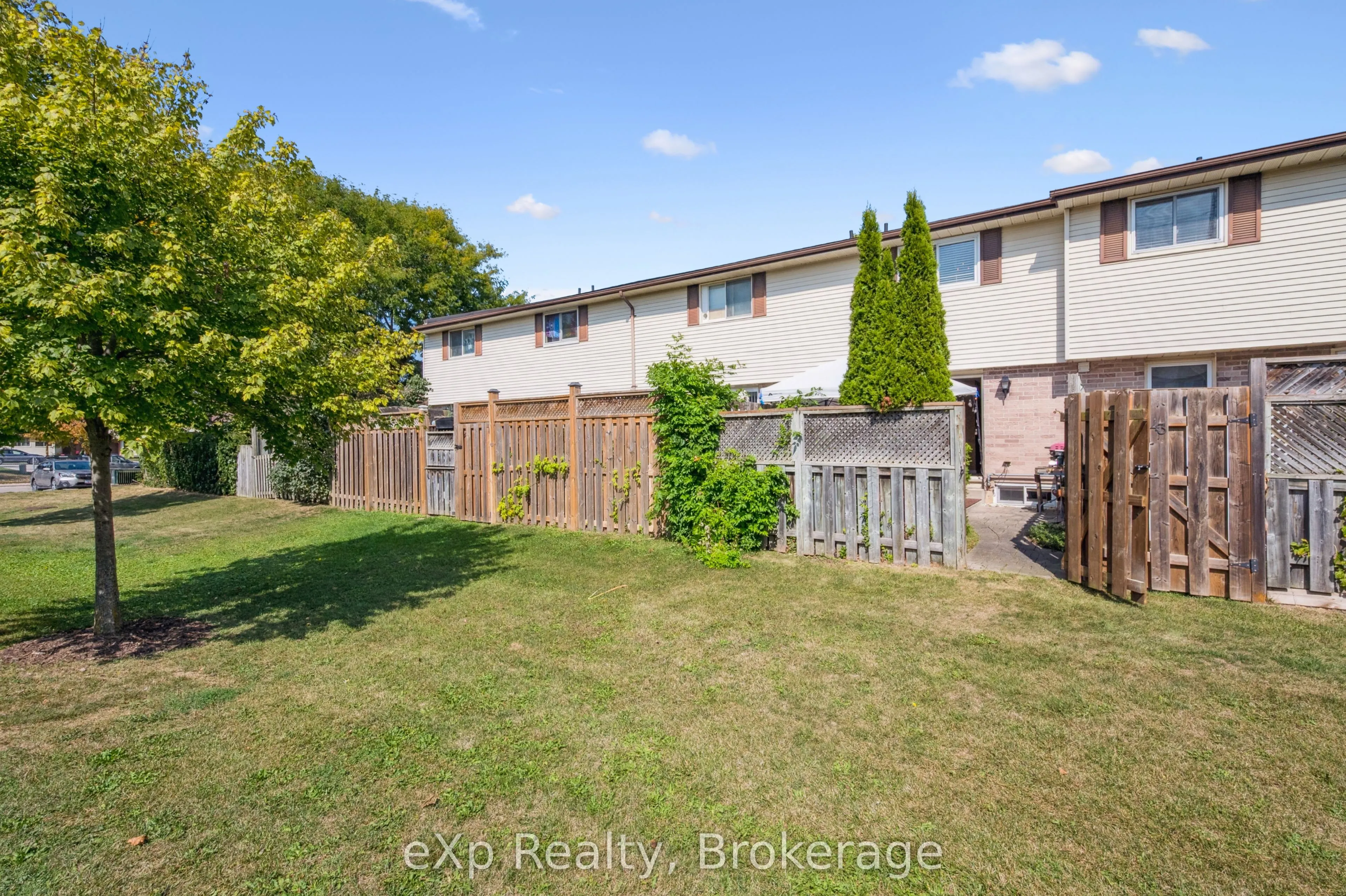 40 Silvercreek Parkway N #44