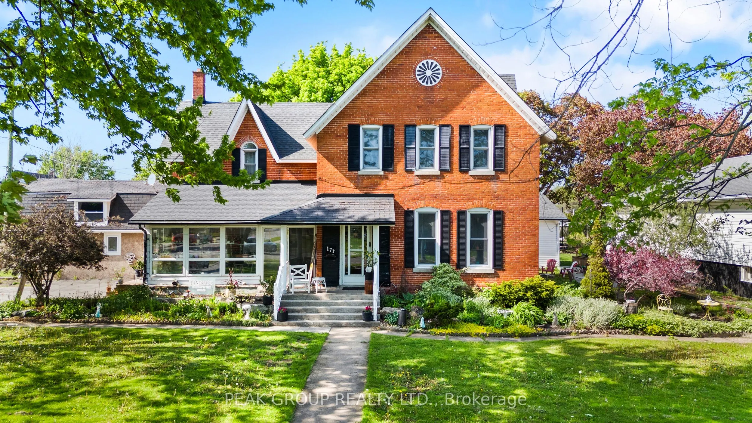 171 Killaly Street W
