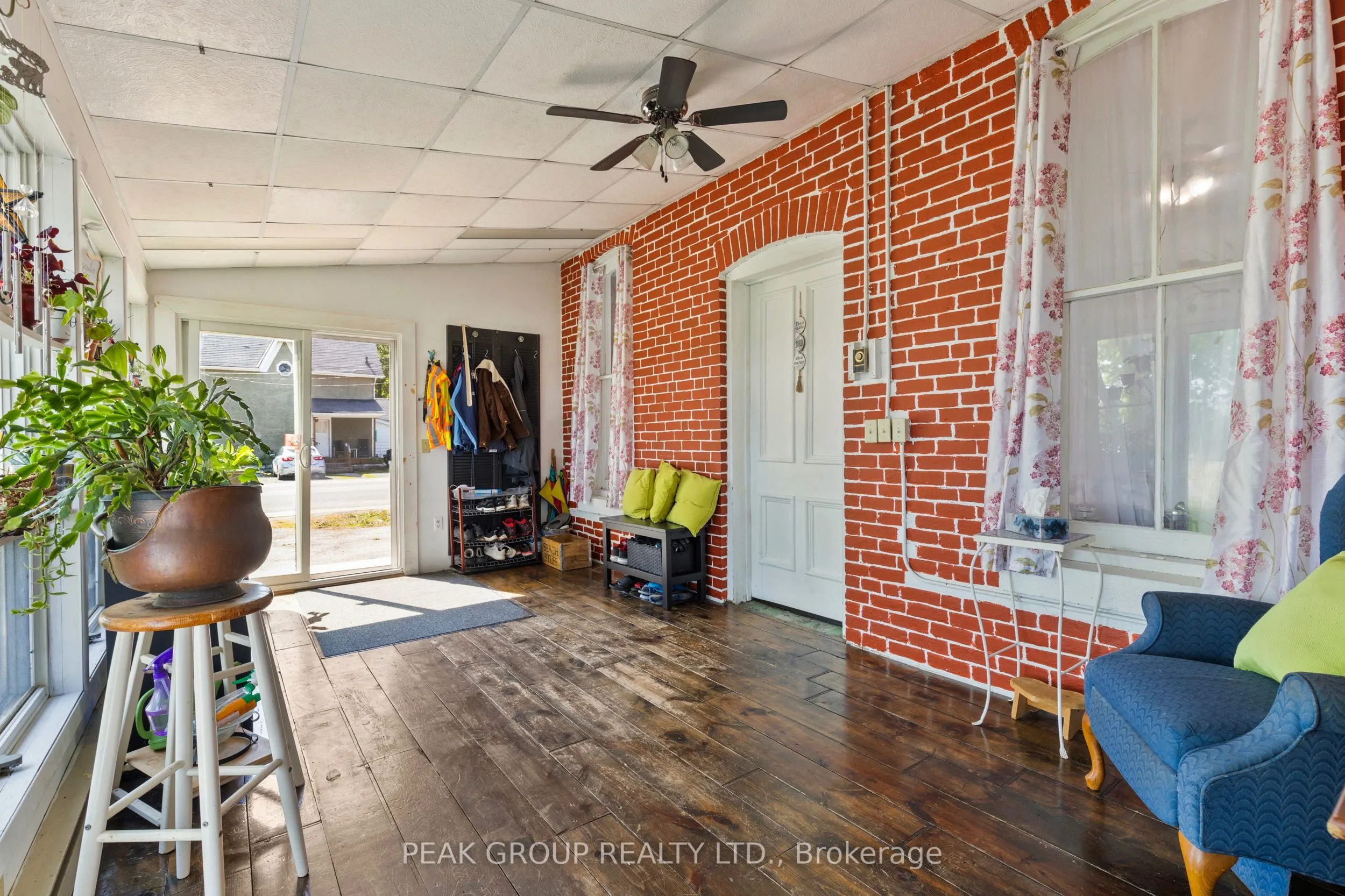 171 Killaly Street W