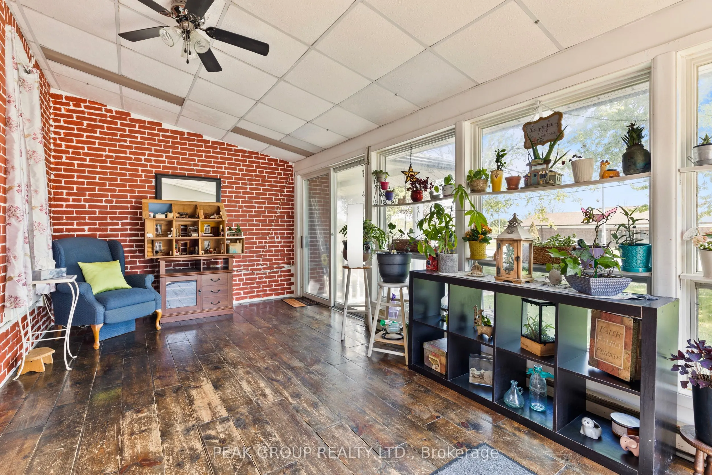 171 Killaly Street W