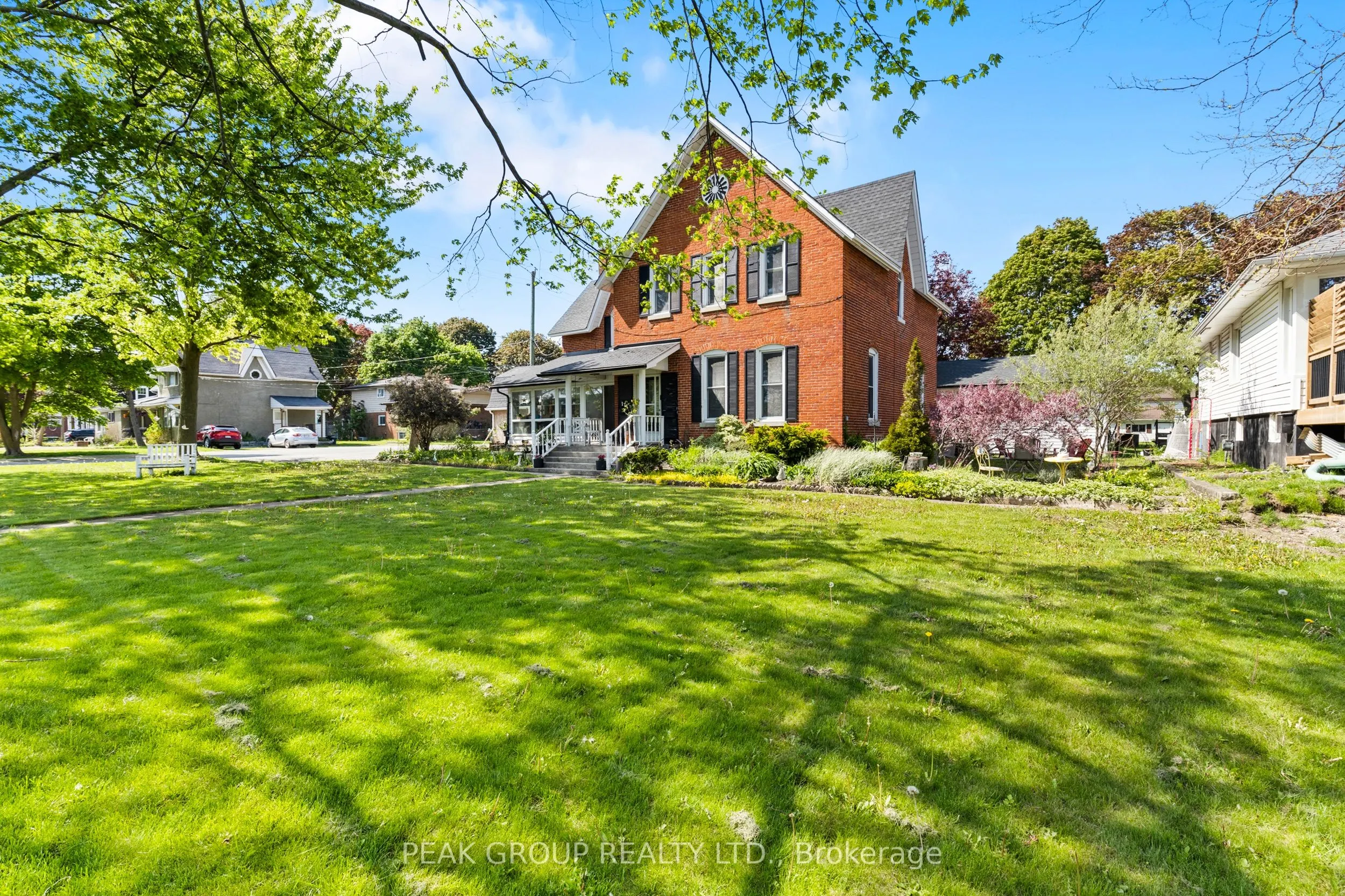 171 Killaly Street W