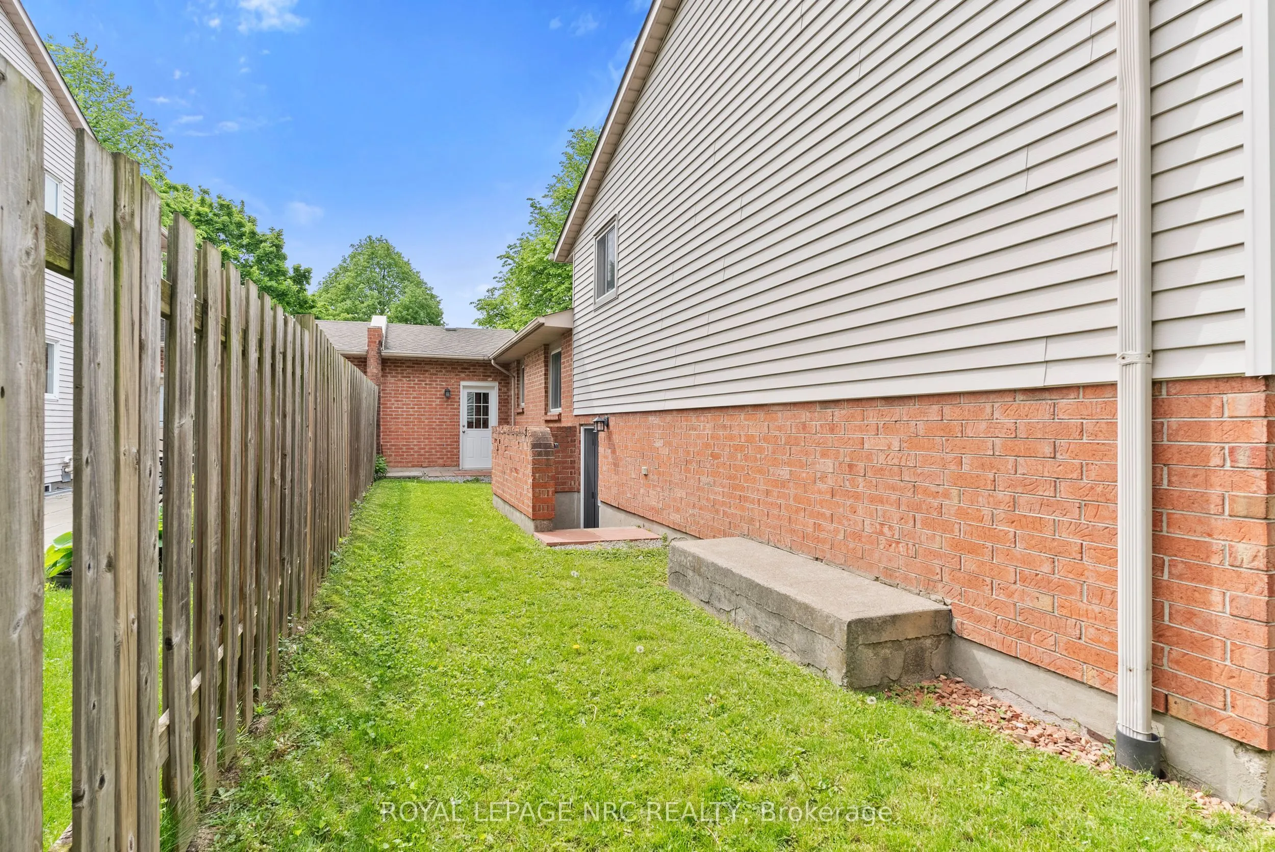 89 Stoney Brook Crescent